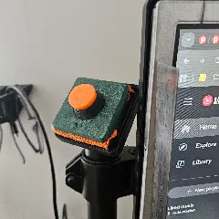 Pole mount for Microfiber cleaner