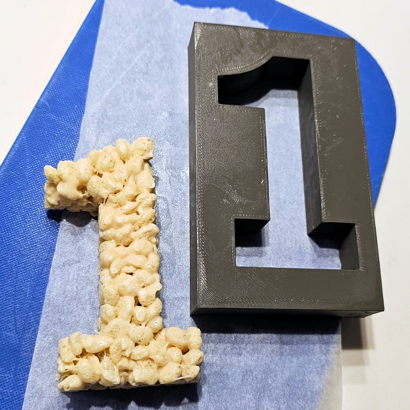 Mould for "1" marshmallow Rice Krispie treats - don't cut, mould instead