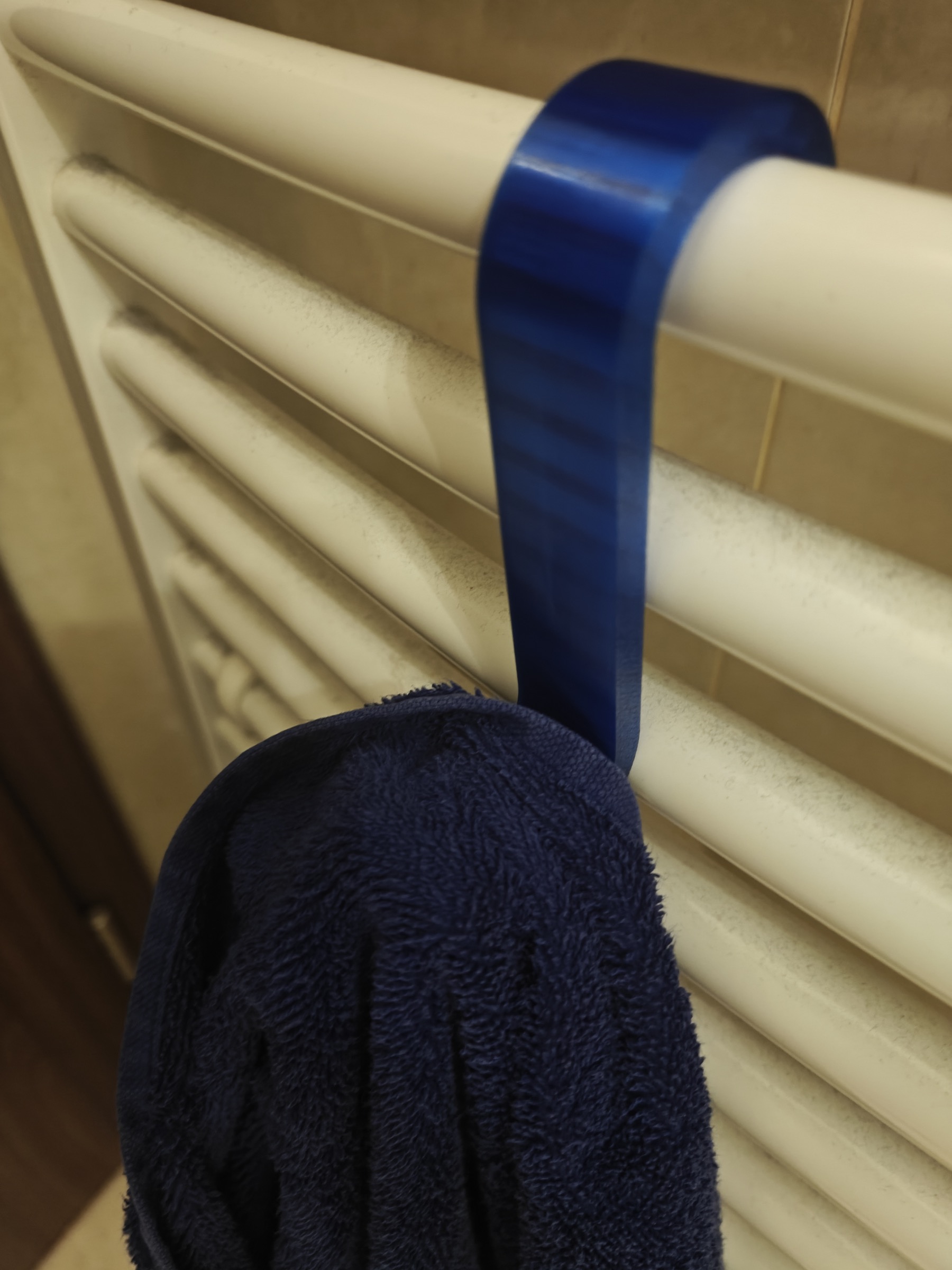 Radiator Hook — S-Hook for Towel Radiators (No Drilling, No Hardware) — thumbnail 4