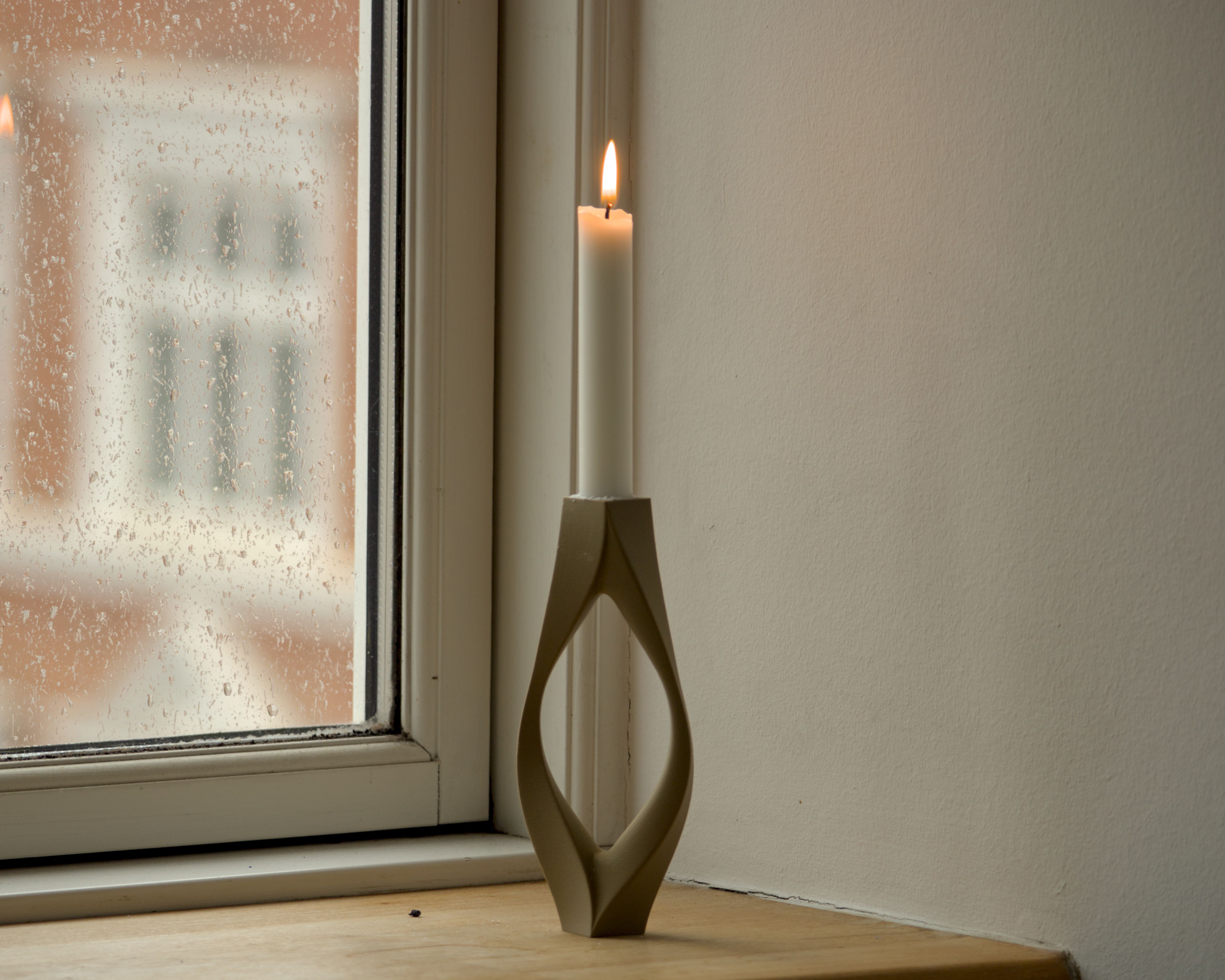 Unity candleholder