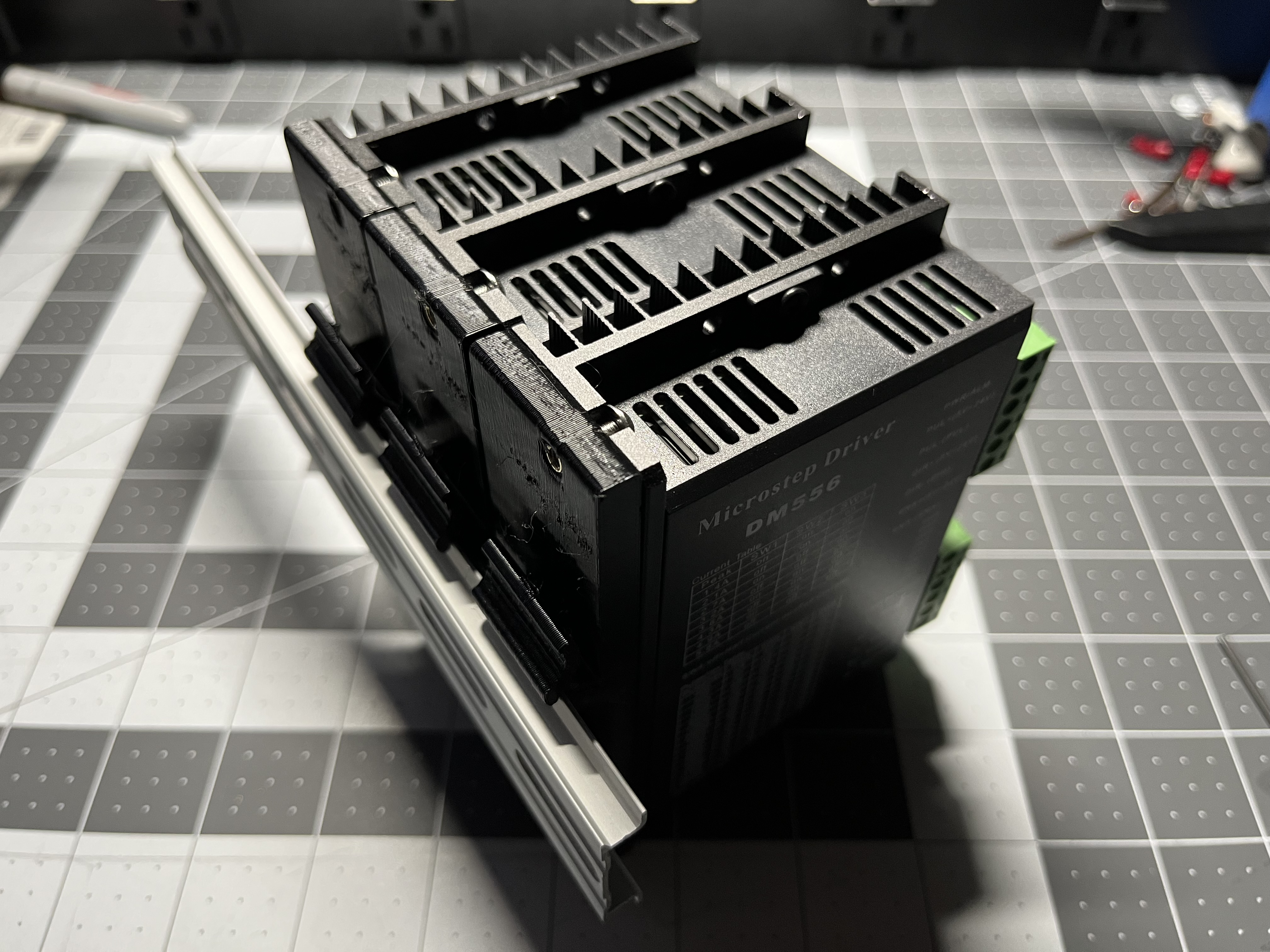 DM556 DIN Rail Clip Mount - M3 Remix