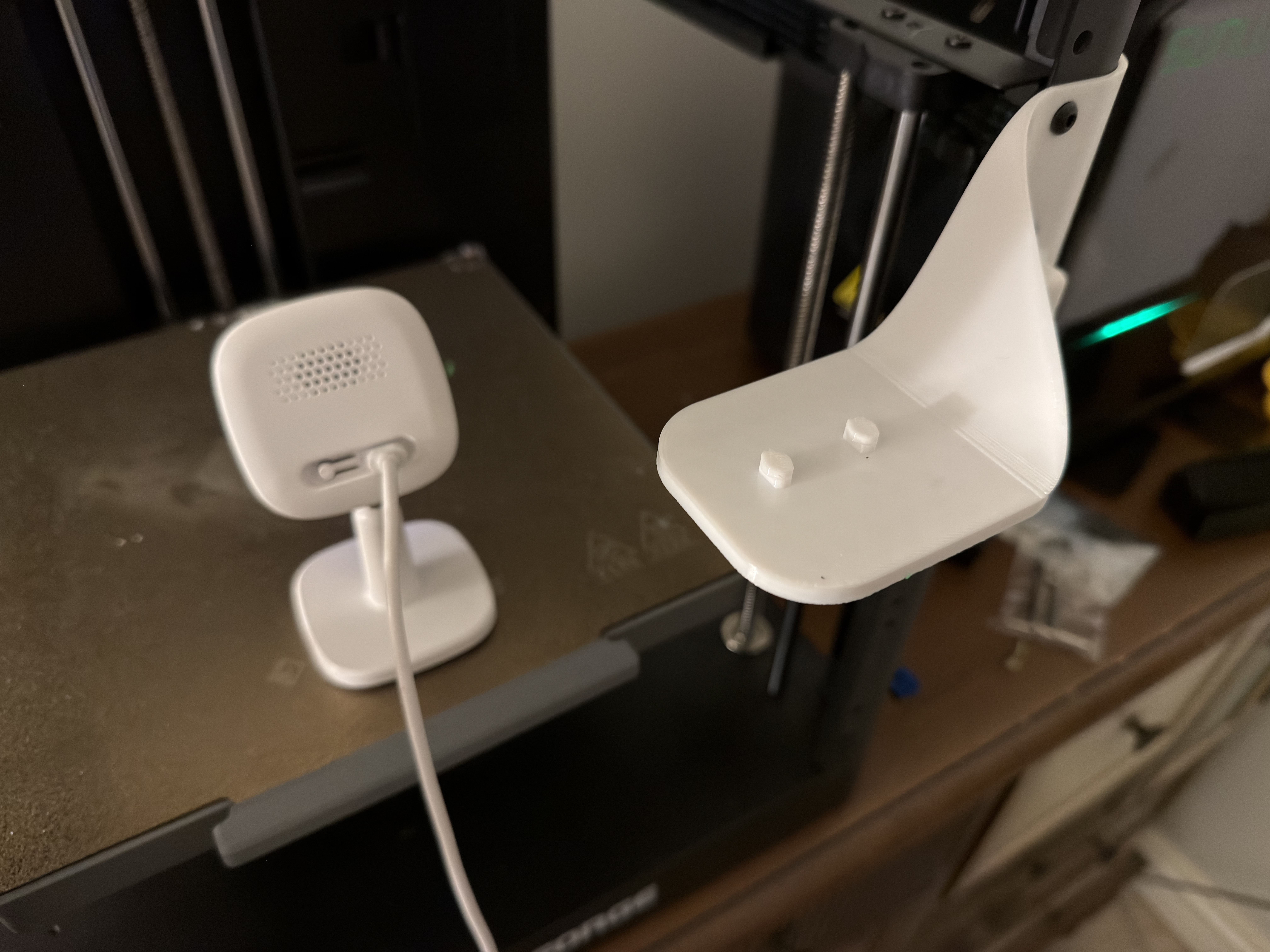 Eufy Indoor Cam 2K (T8400X) Camera Holder (No Enclosure) for Flashforge Adventurer 5M (AD5M) — thumbnail 3