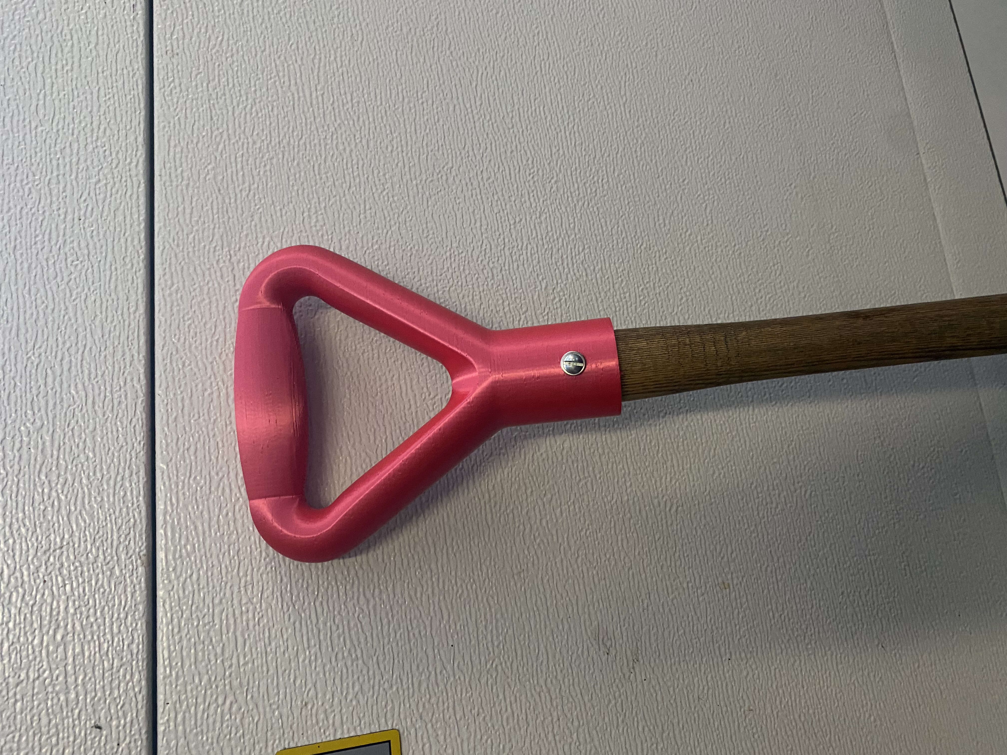 Handle for snow shovel