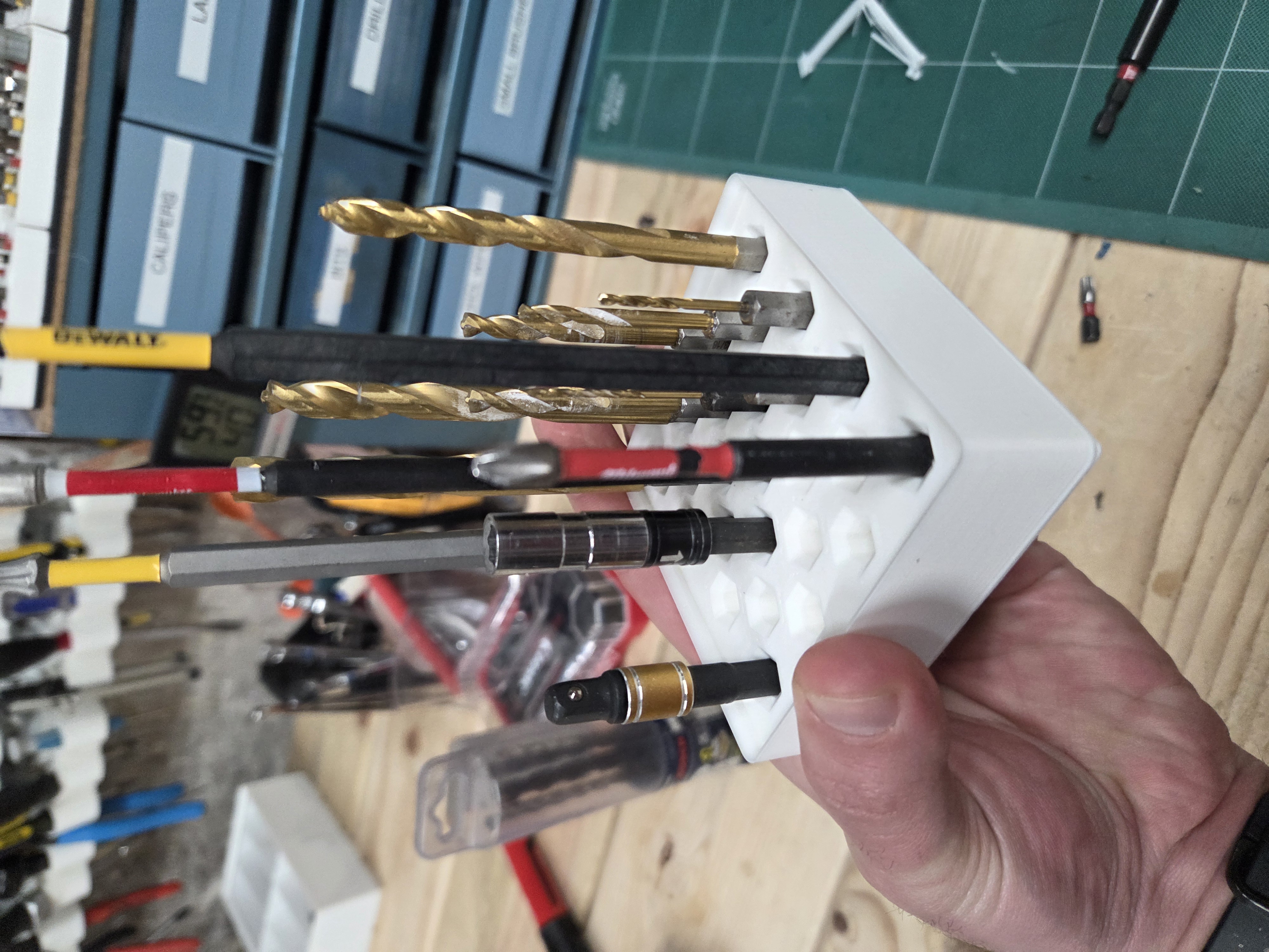 Miniatura 6 do modelo 3D Gridfinity Hex Bit Storage Deep for Long Bits