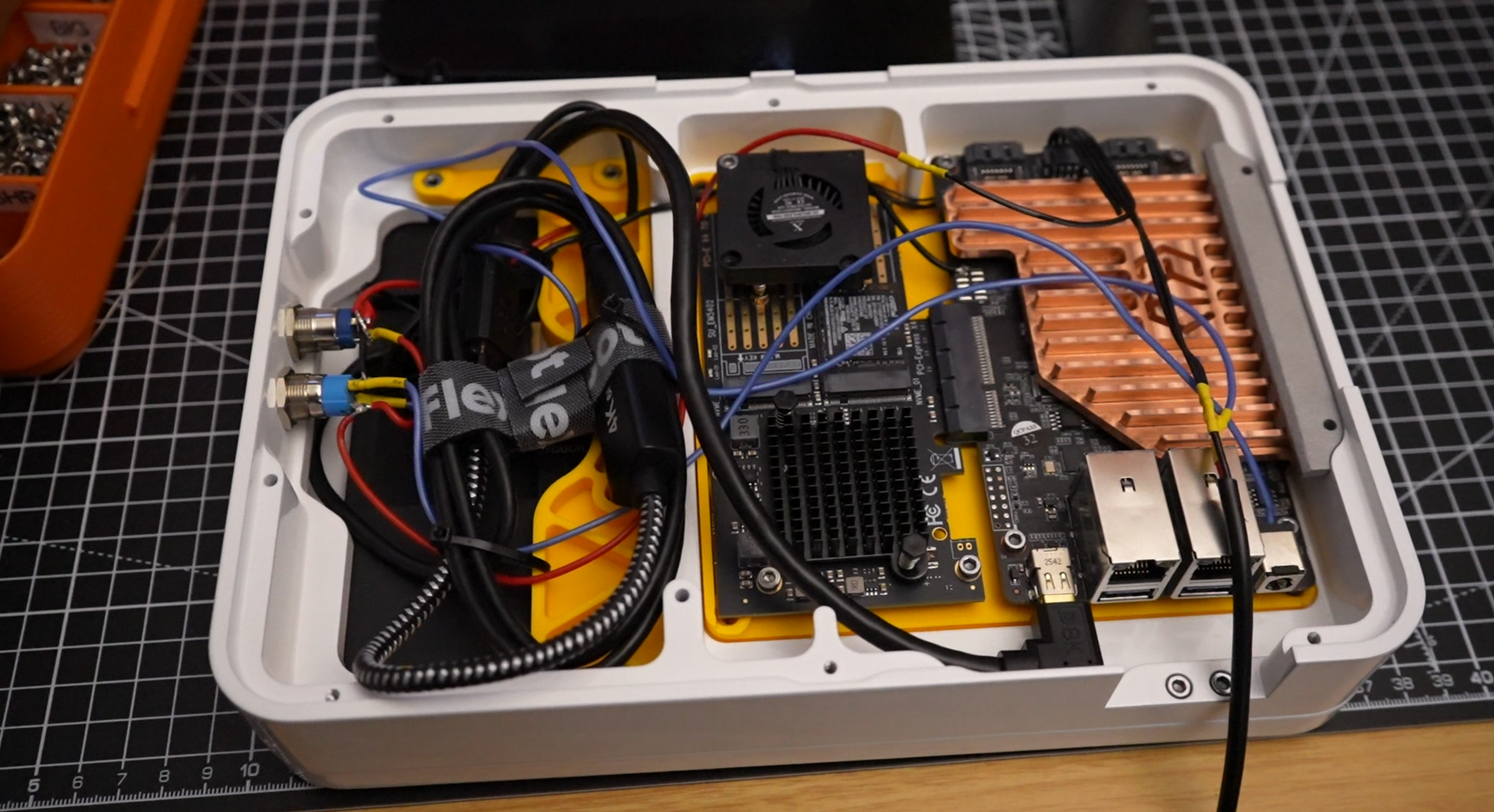 Elegant NAS (Zimaboard2) — miniatura 14