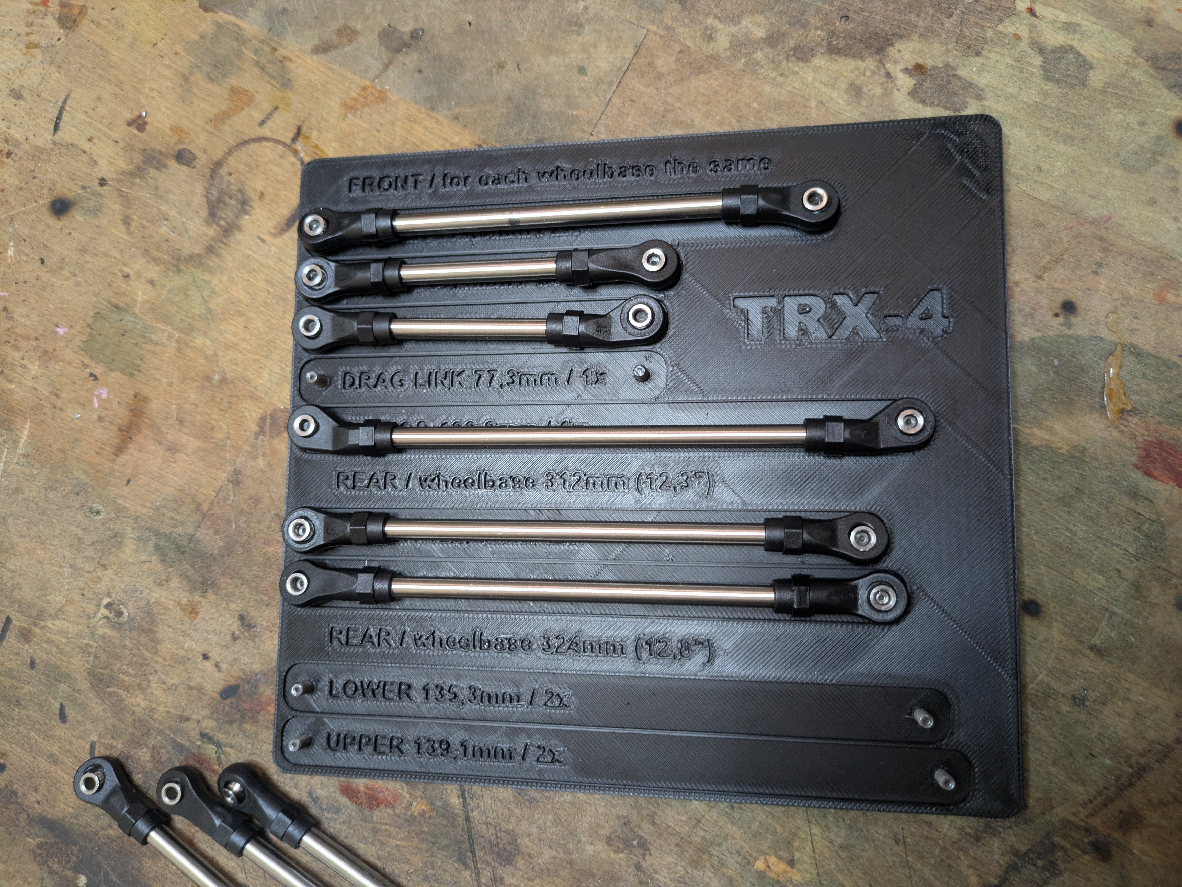RC Crawler Link Board / TRX4 / SCX10II / Building Tool for Crawler Links