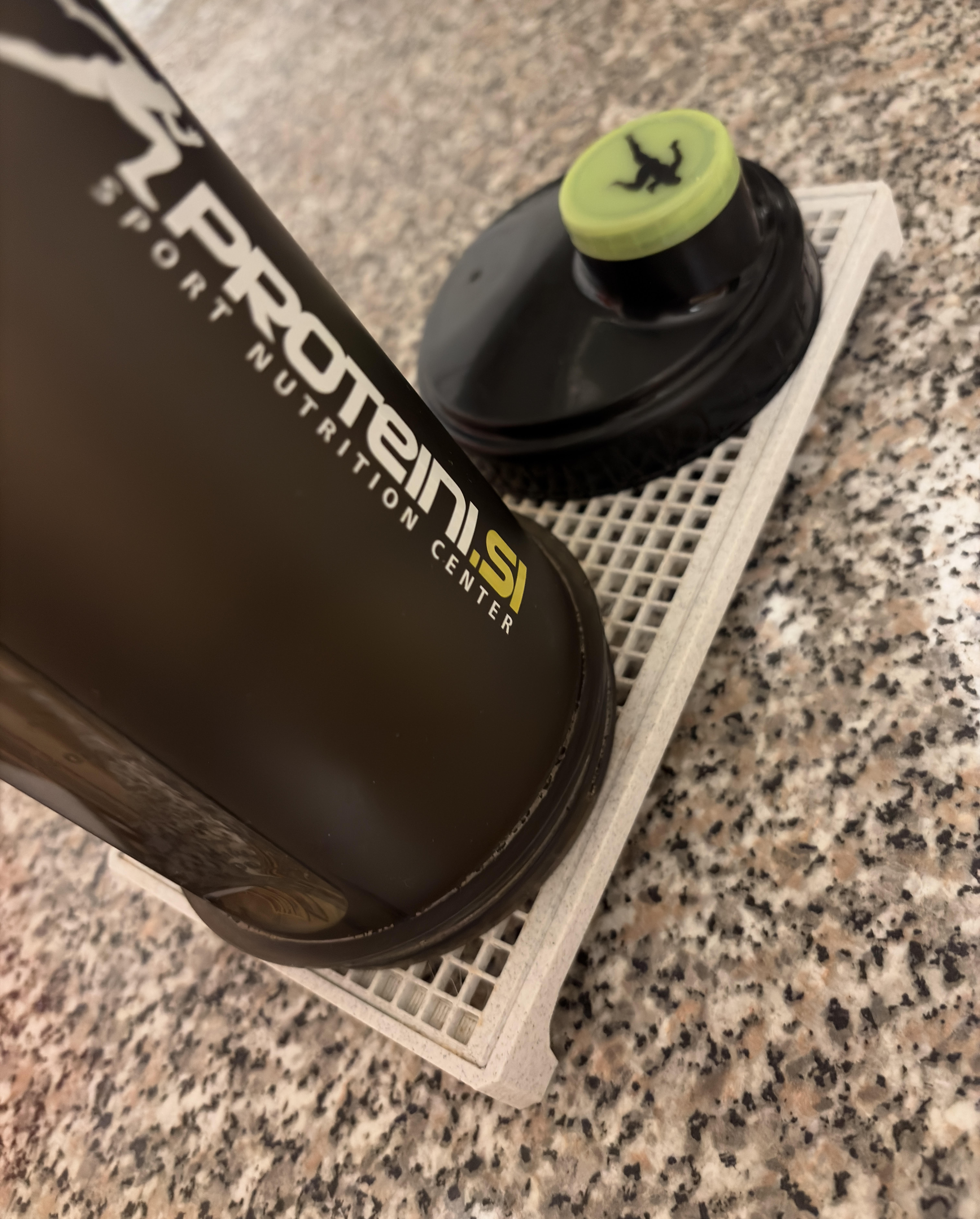 dish drying (perfect for protein shaker)