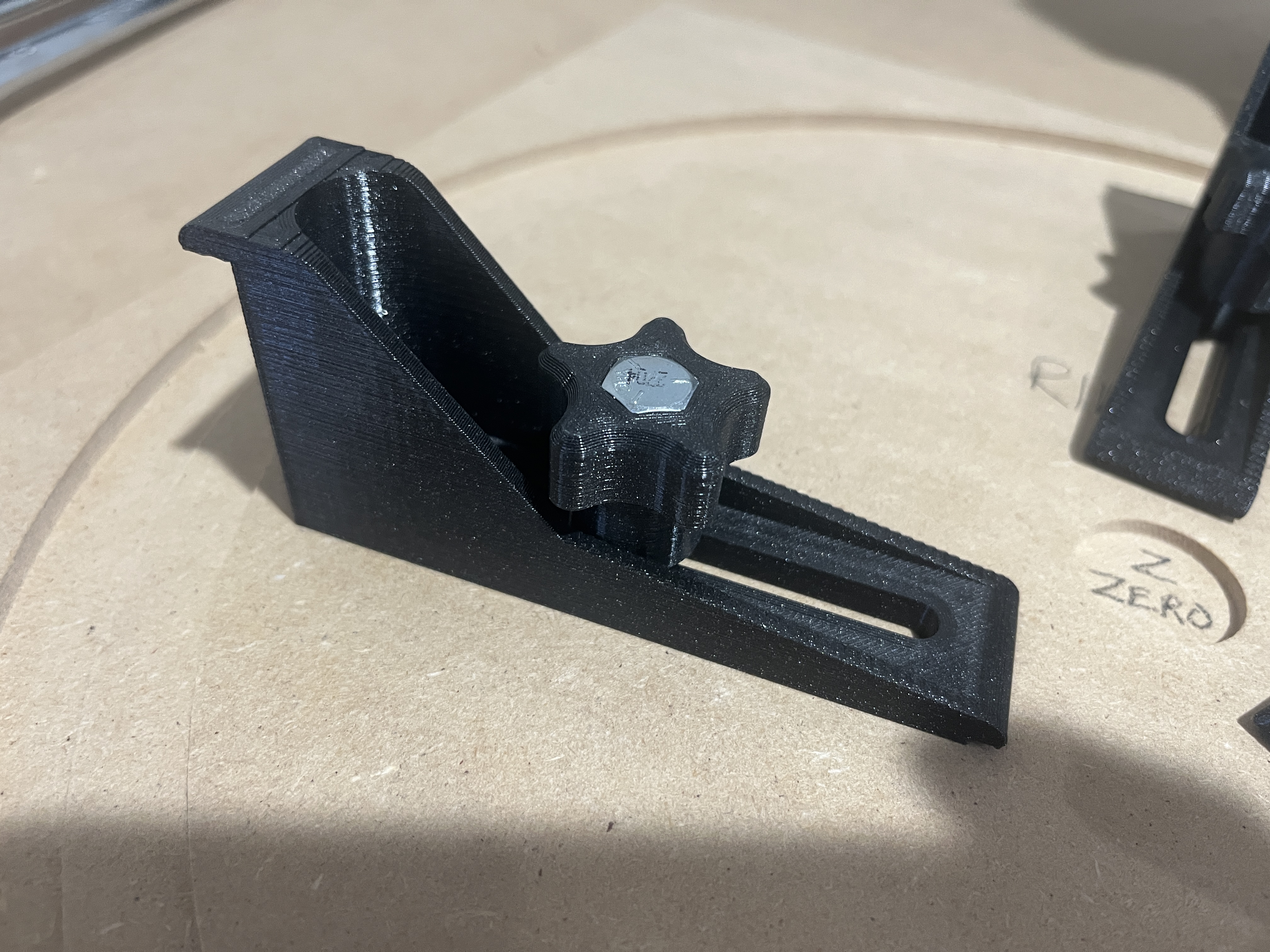 5-lobe 1/4"-20 Hand Knob Bolt - Small