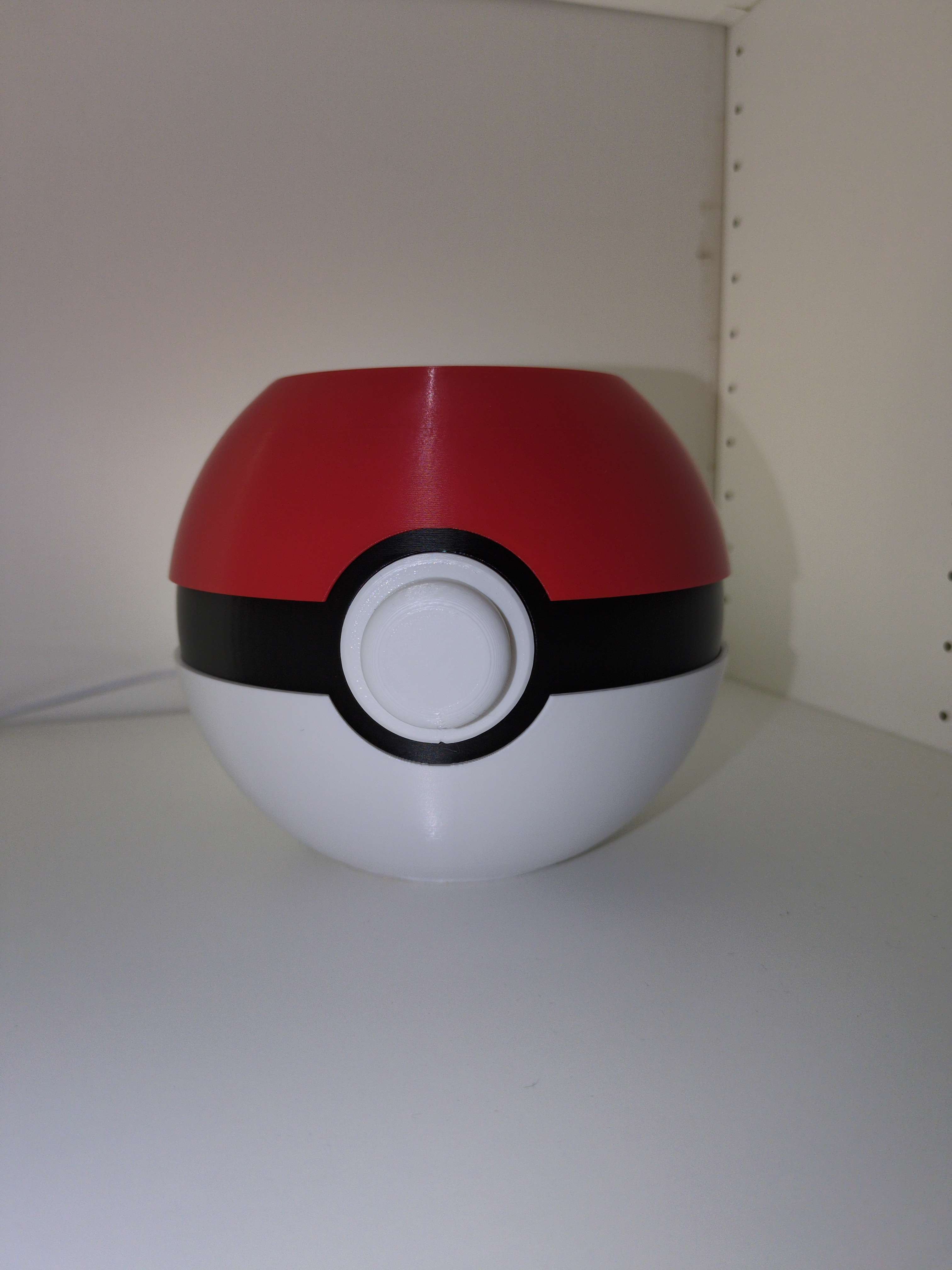Miniatura 2 do modelo 3D Pokeball Container / Planter