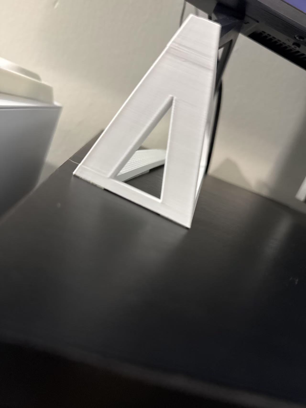 TCL TV riser