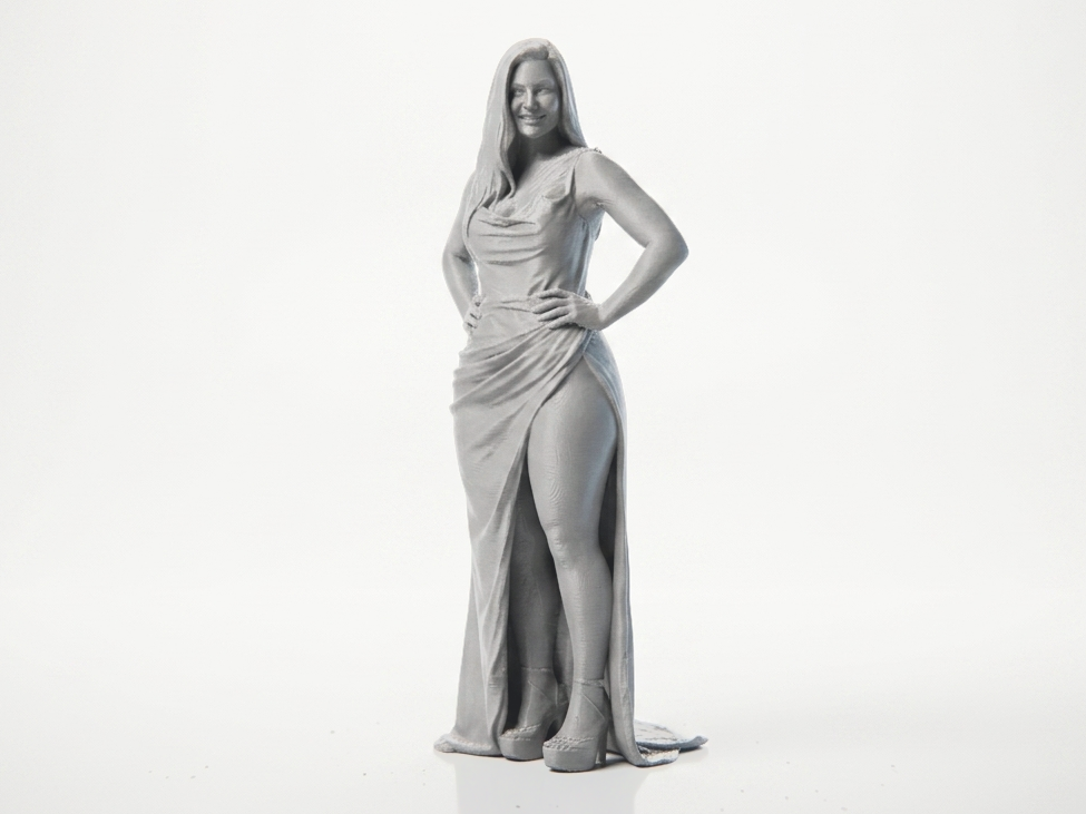 Elegant Woman Evening Gown Figurine 3D Printable