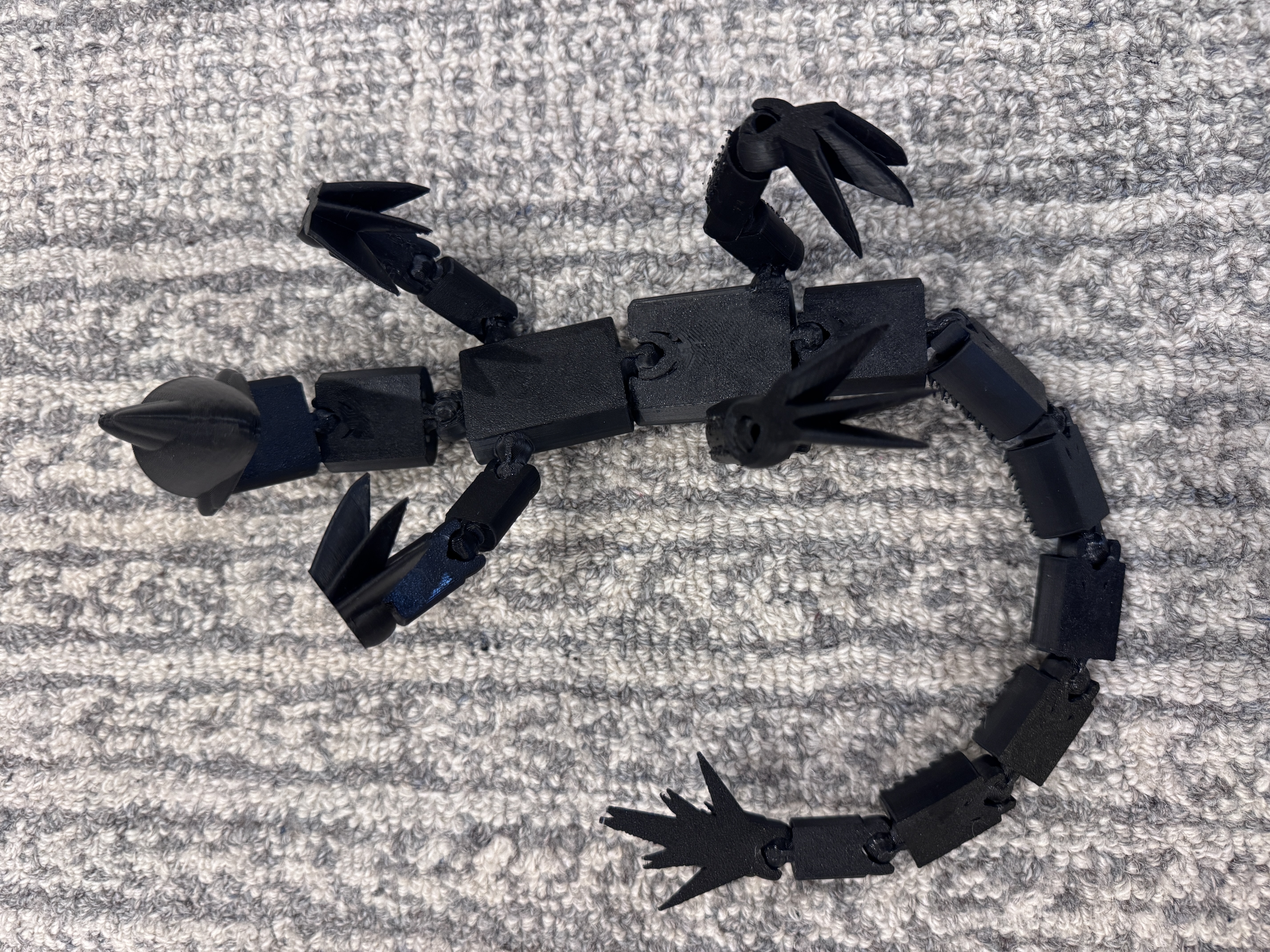 Tall Posable Lizard — thumbnail 14