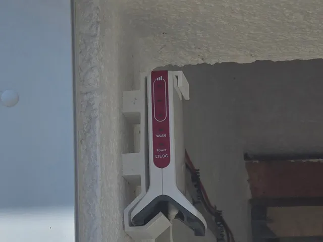 Fritzbox 6820 LTE Wall Mount
