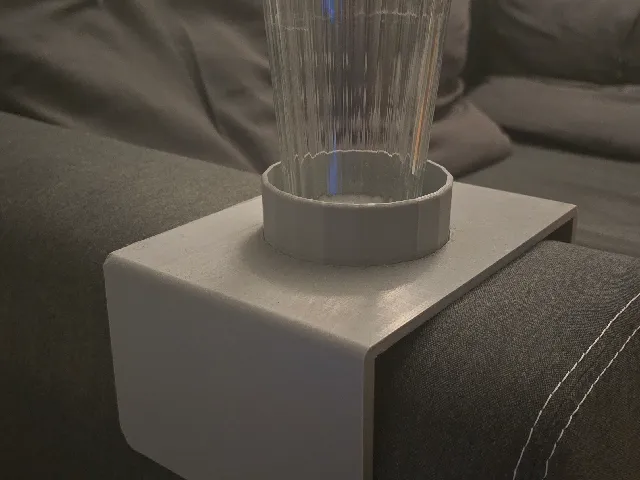 Sofa/couch mug holder V.2
