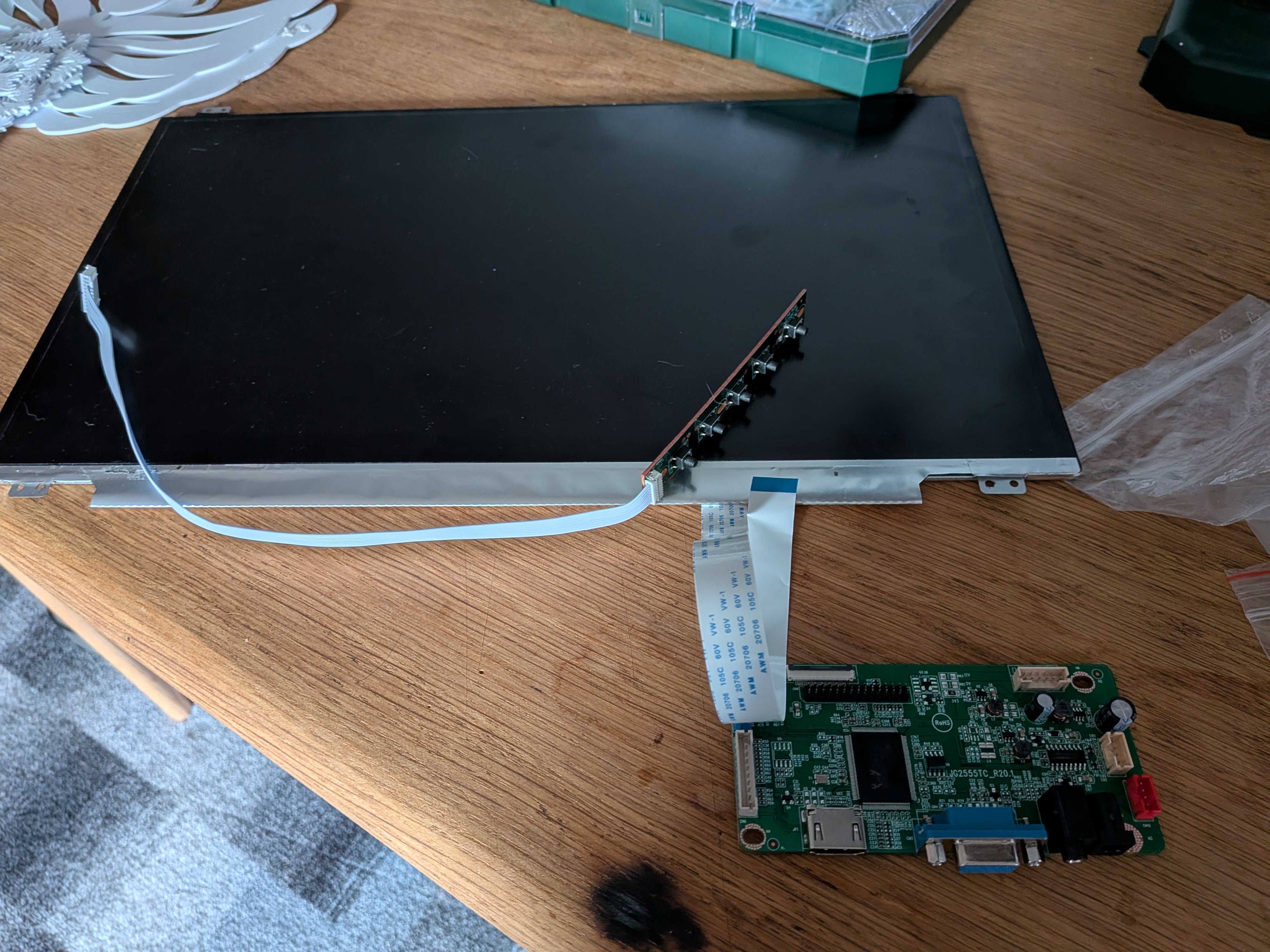 [WIP]DIY Monitor from Lenovo laptop LCD LP173WF4(SP)(F1) and similar — miniatura 4