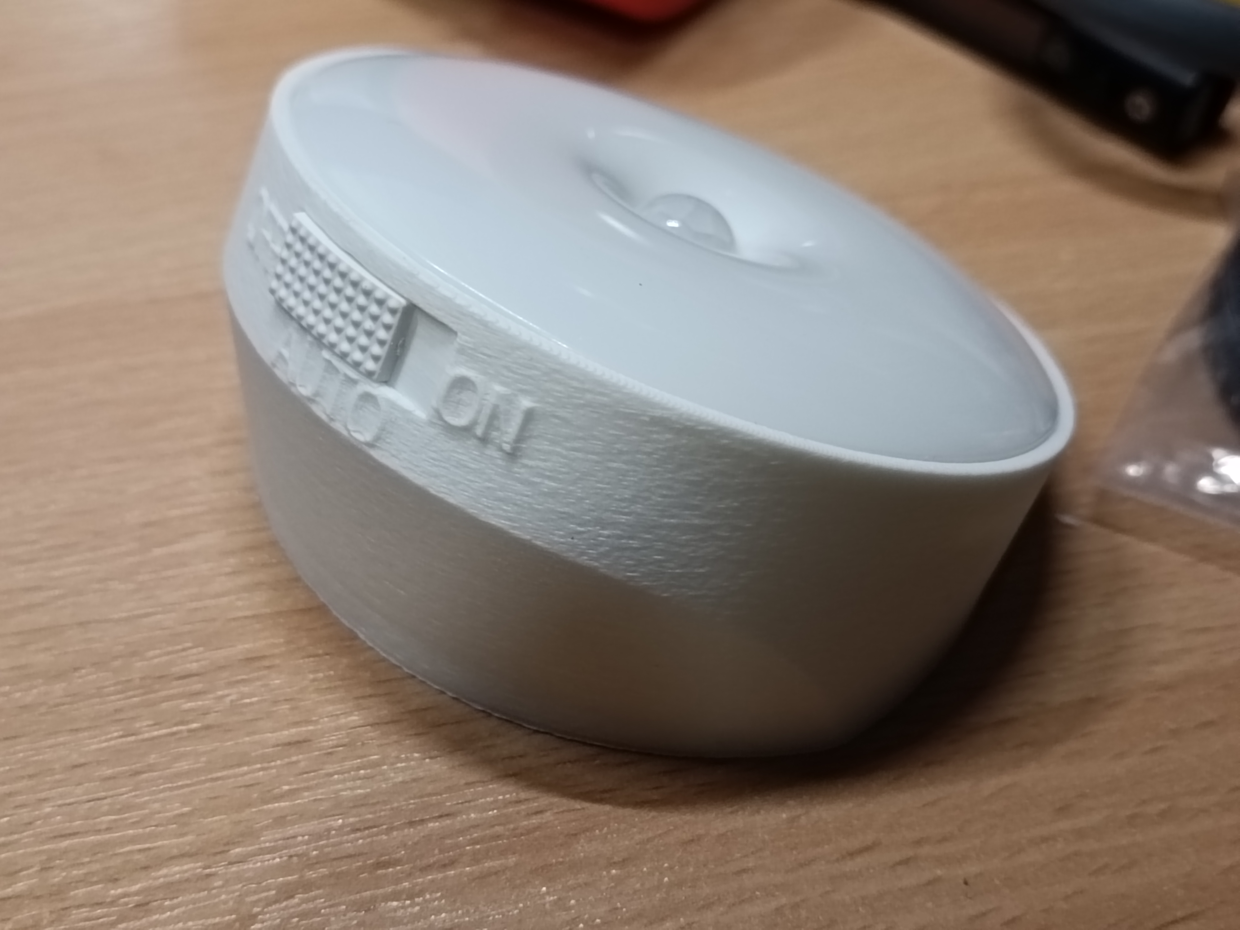 Motion lamp housing — thumbnail 4