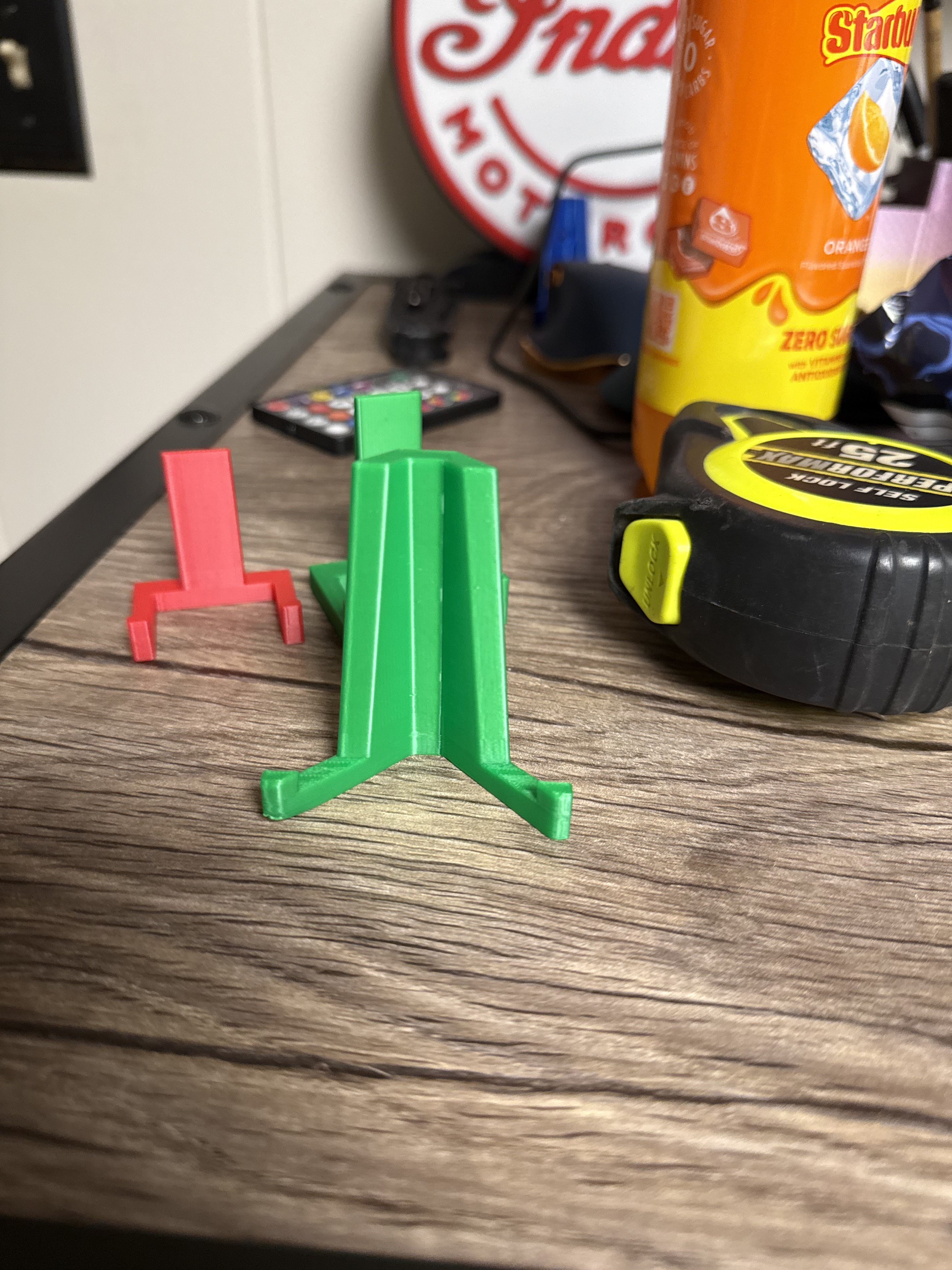 Single card stand