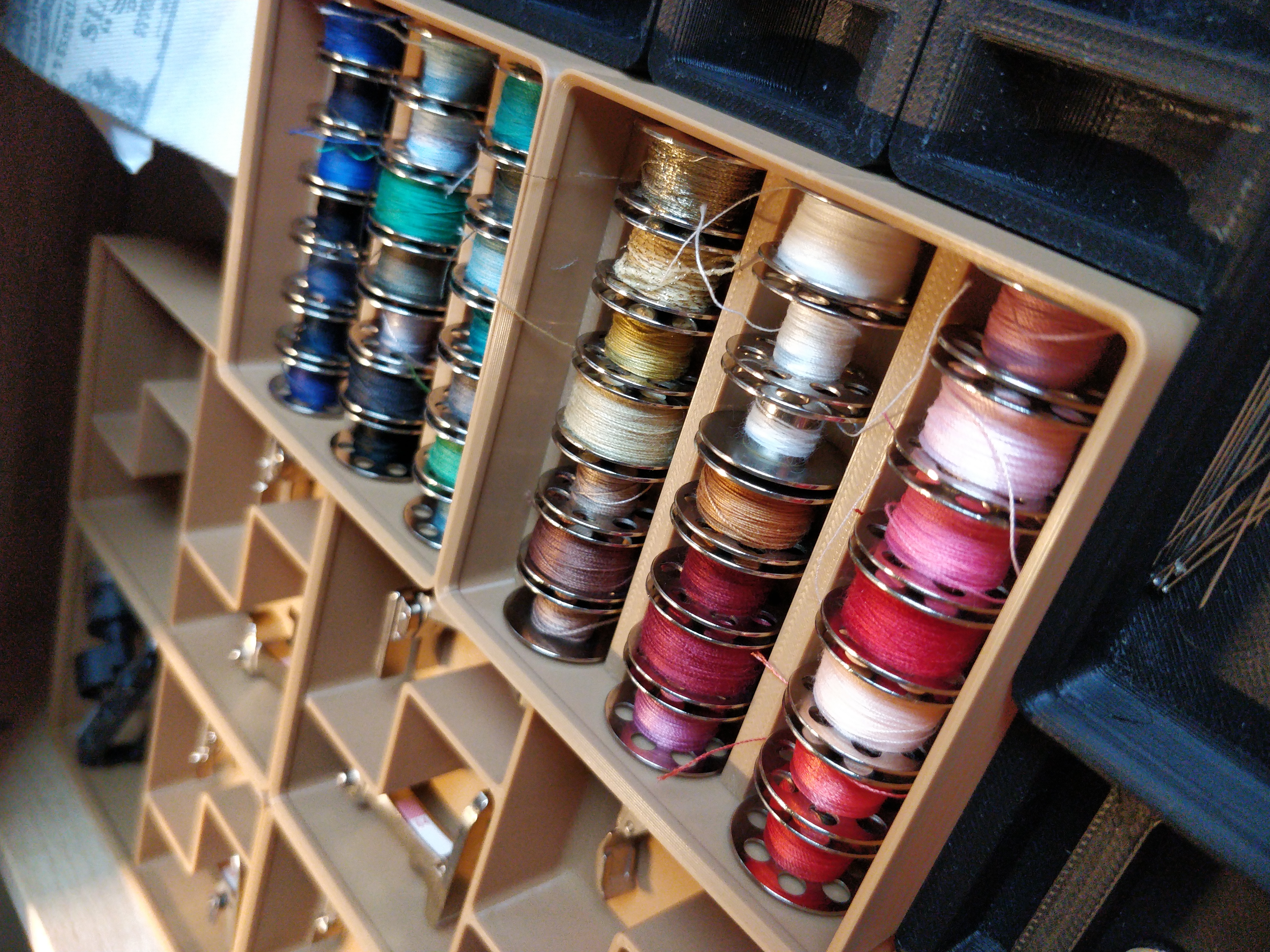 Gridfinity Sewing Bobbins Holder