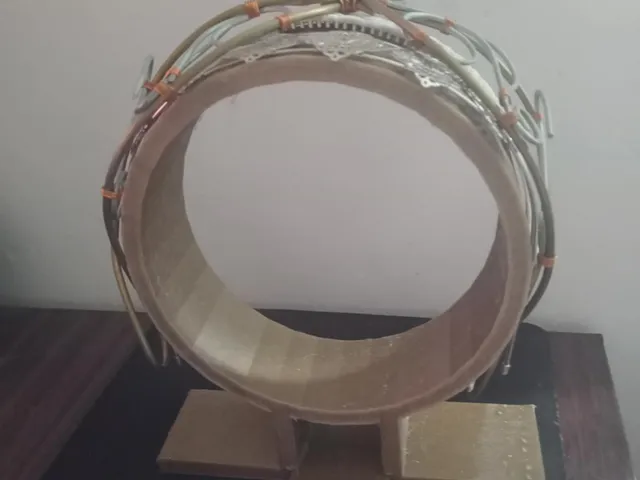 simple headband stand