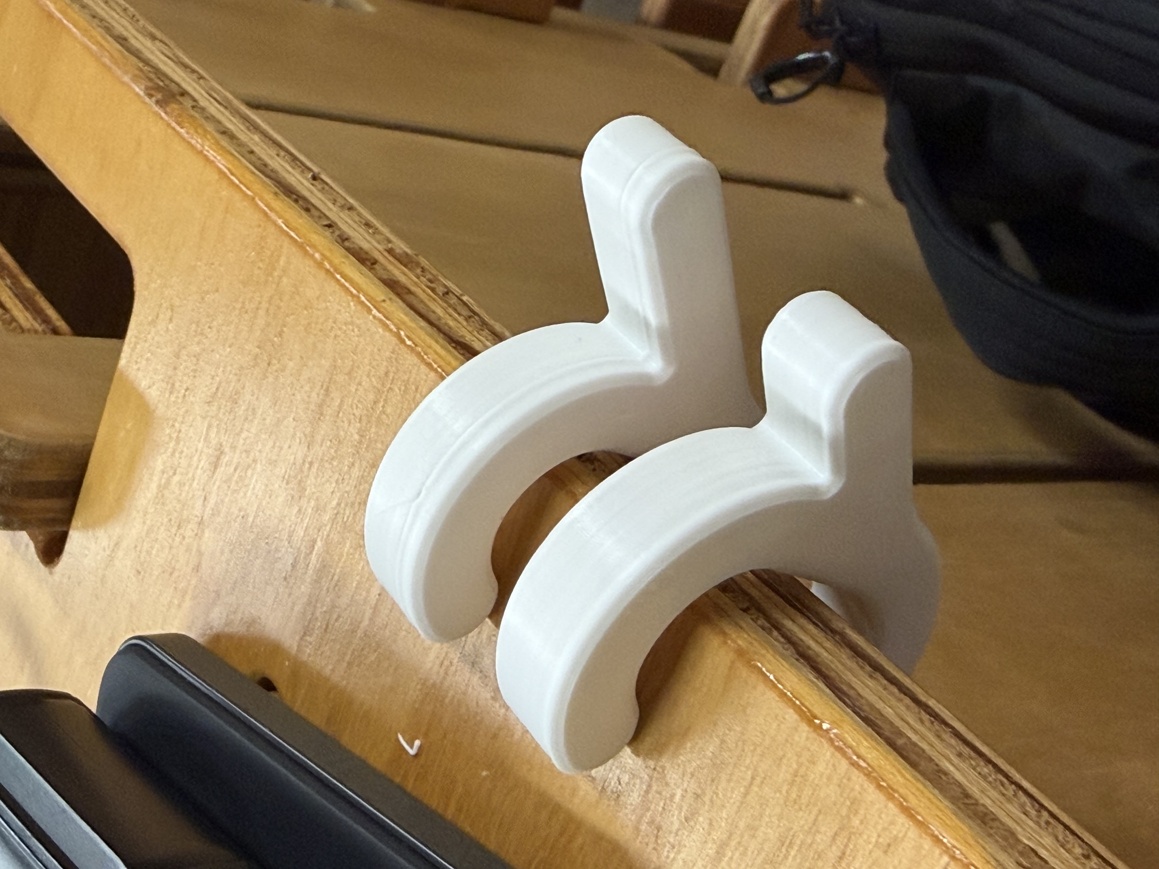 Small Desk Hook - Long Remix