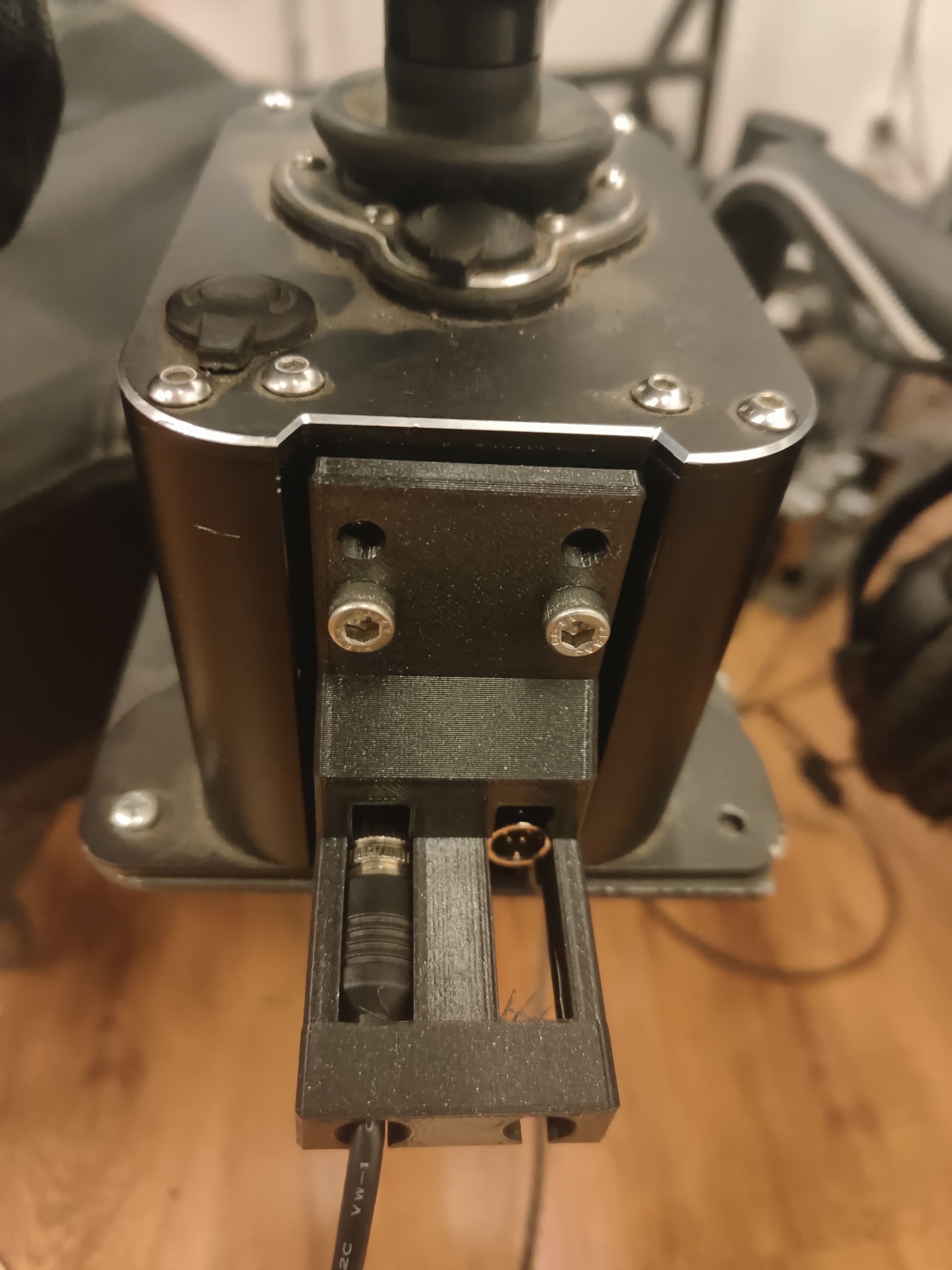 Virpil Mongoos base cable saver/support