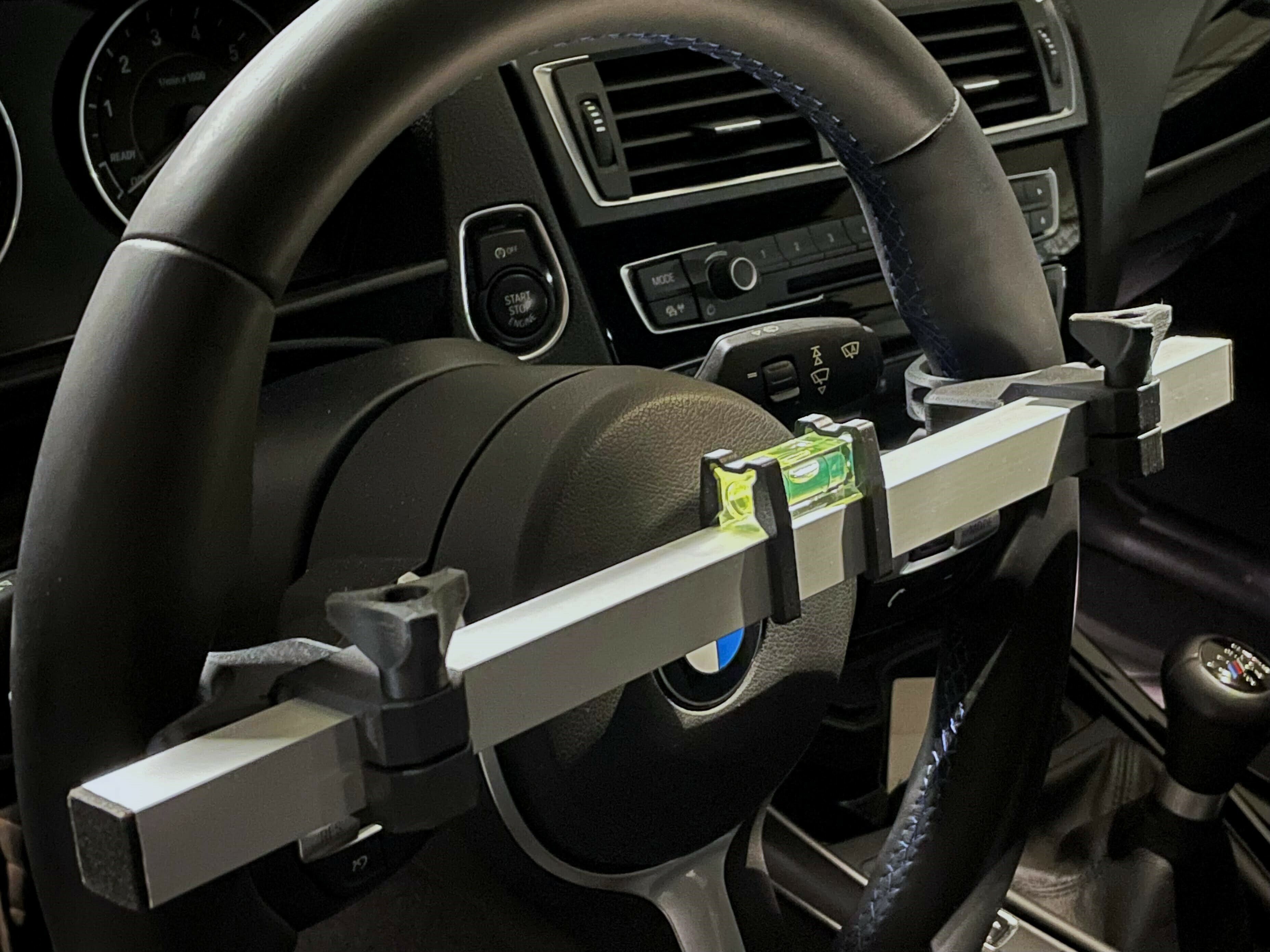 Steering wheel level tool