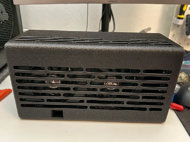 EGPU enclosure for ADT-Link F9G oculink board