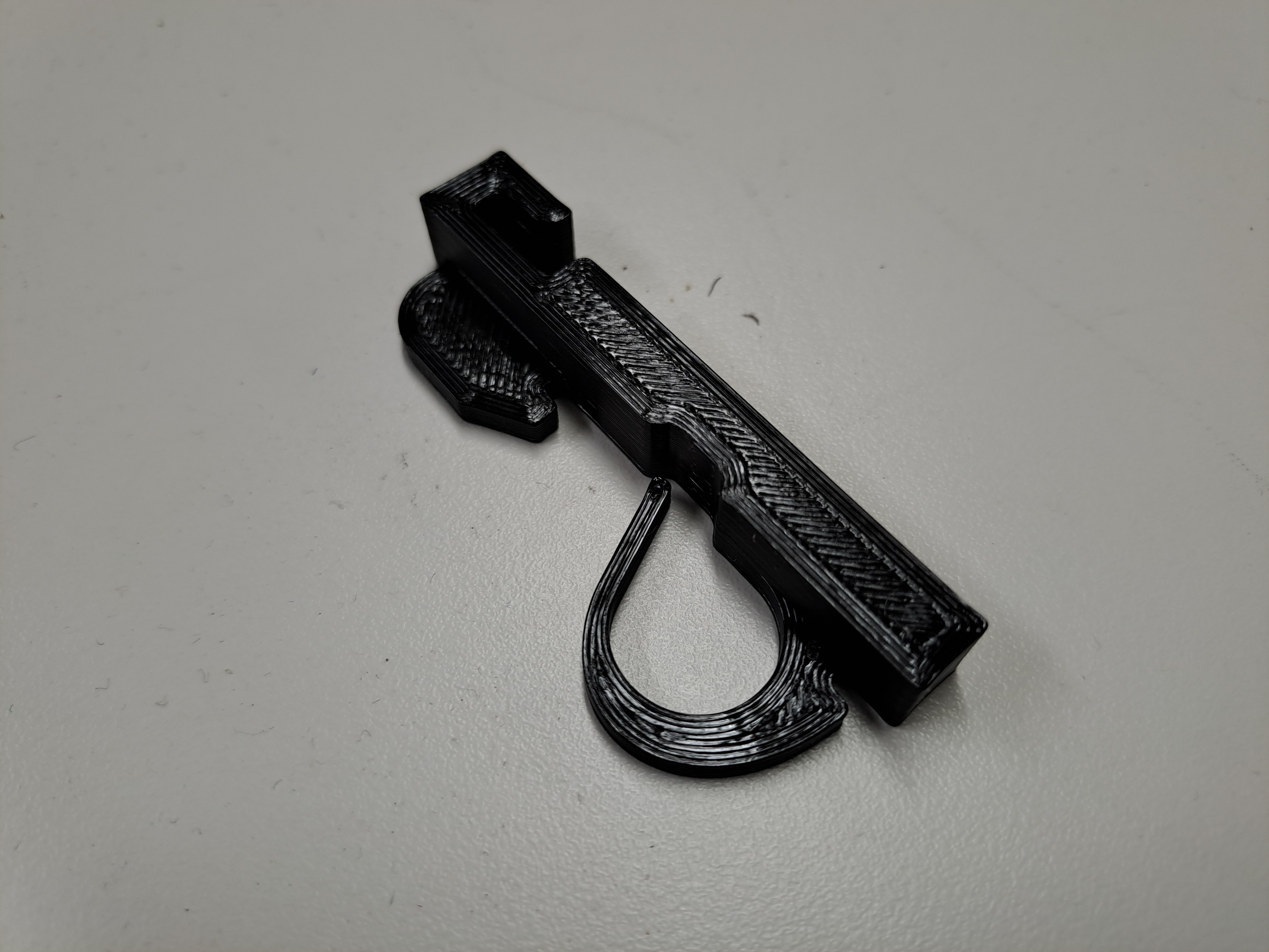 Elfa pegboard sorting box clip — thumbnail 2