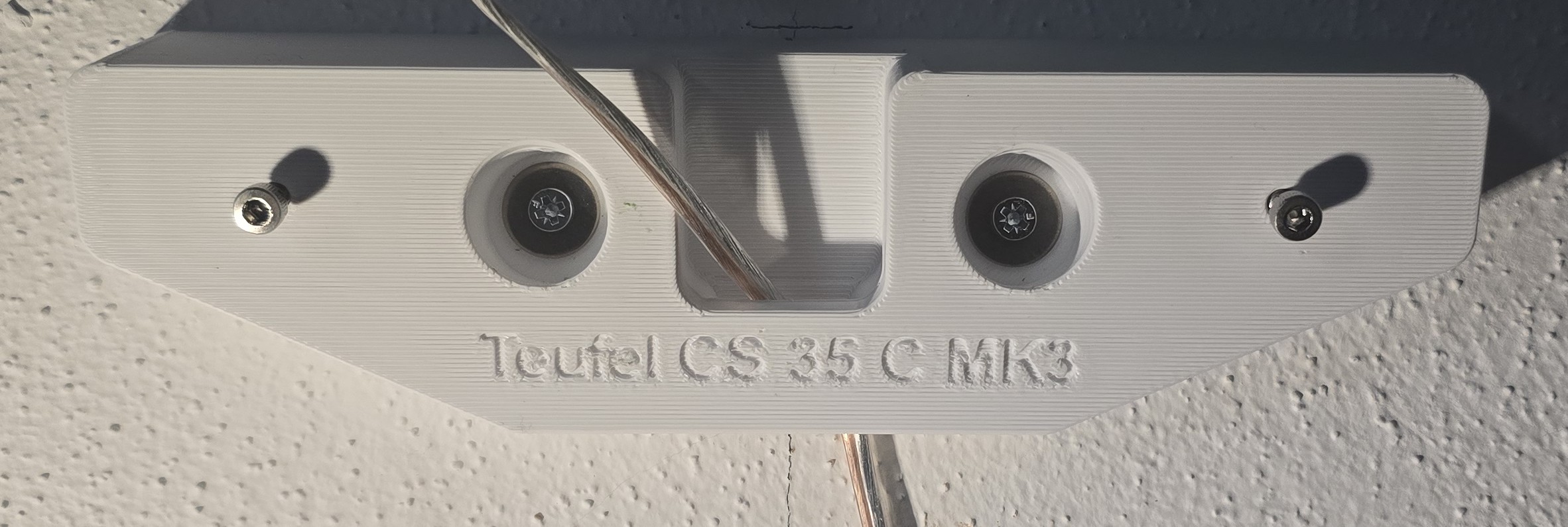 Wallmount for Teufel CS 35 C speaker.