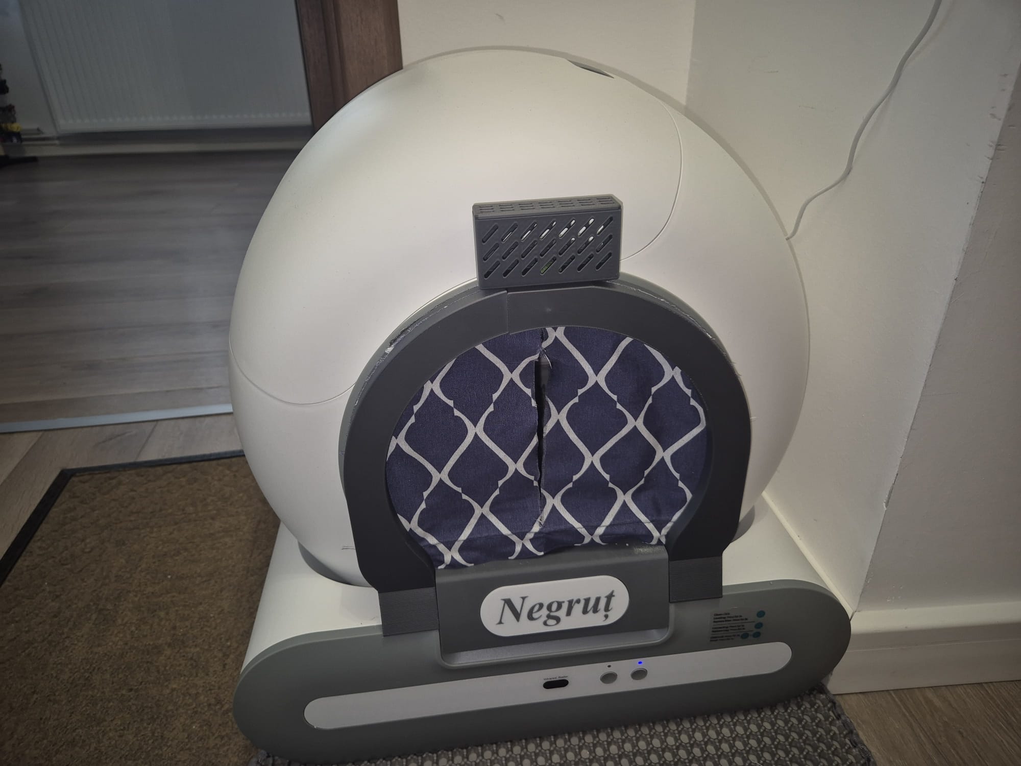 Smart Odor Control Door – TI+ Smart Cat Litter Box Upgrade (with Fragrance Holder)