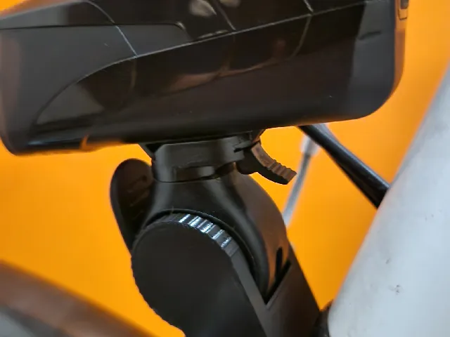 Bike lamp adapter