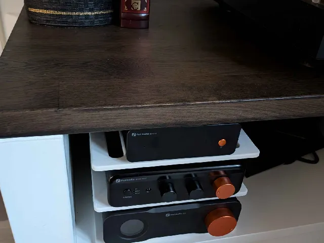 Hi-Fi stack shelf