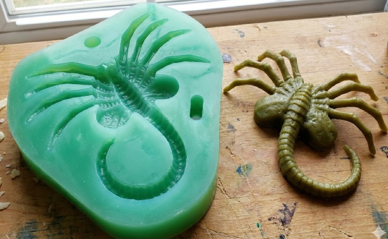 Alien FaceHugger Mold/Fossil