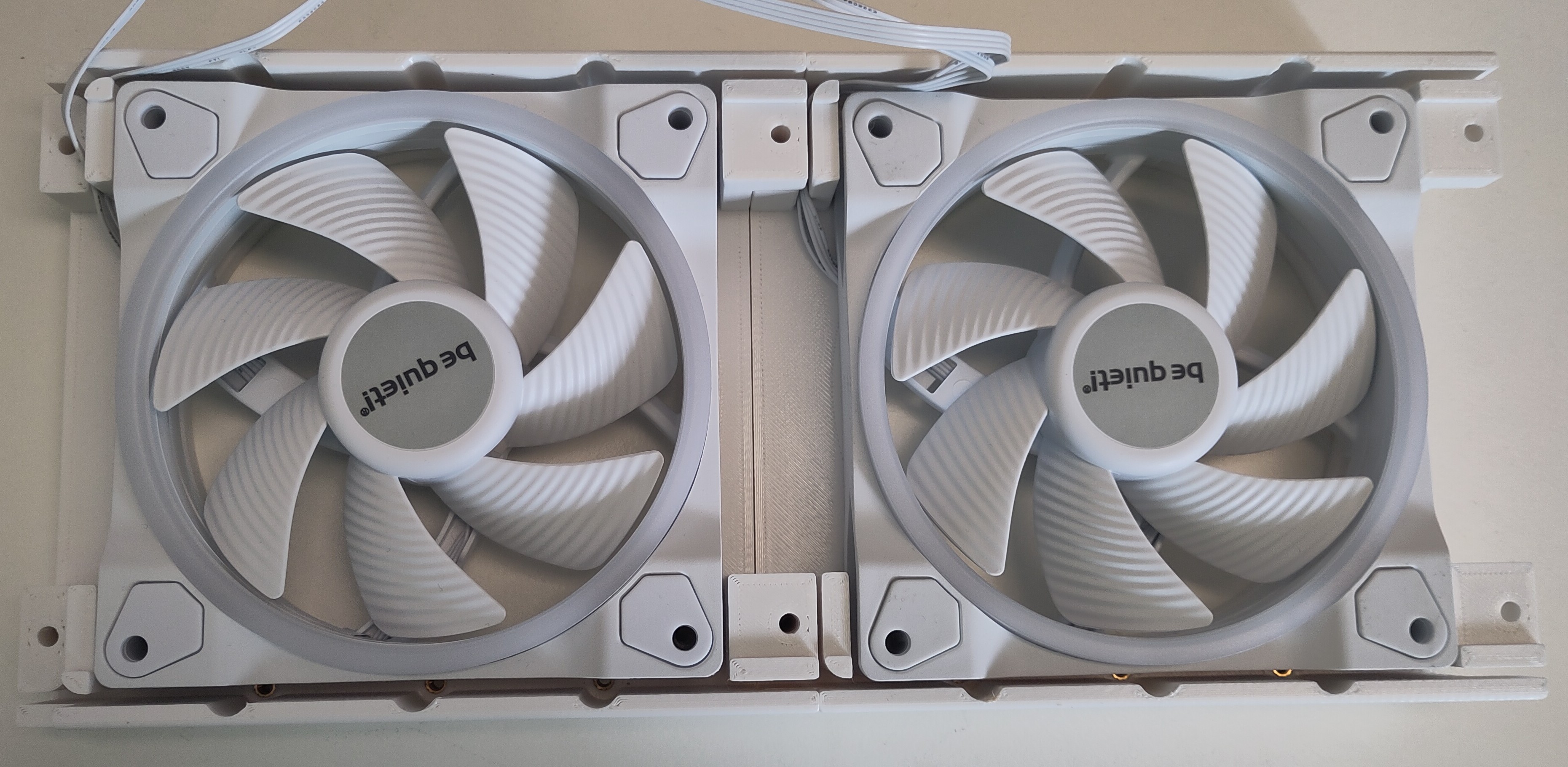 Fan mount for increasing the efficiency of convectors/heatpumps