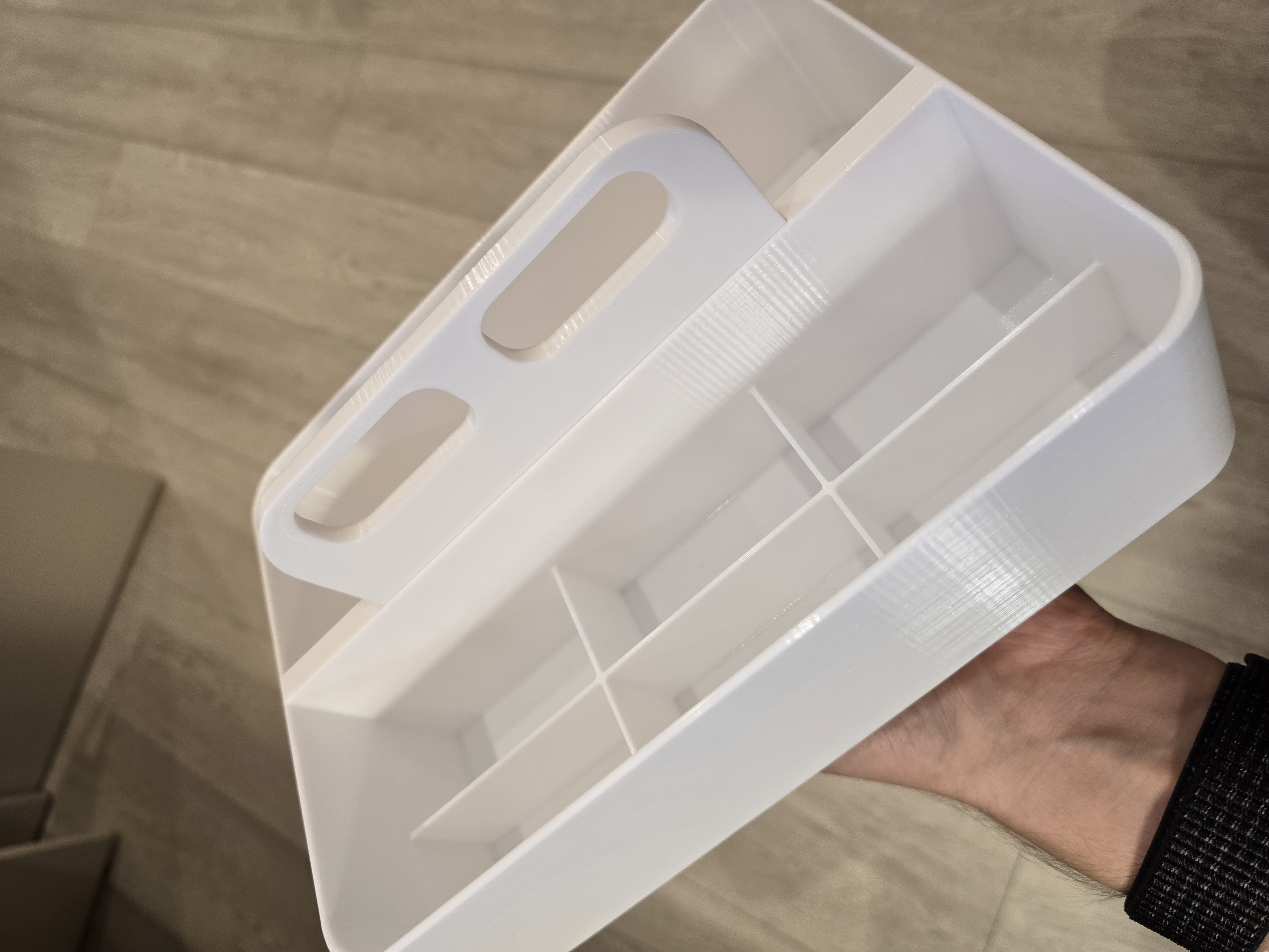ToolBox with handle and sections - Open Source and fully parametric — miniatura 3