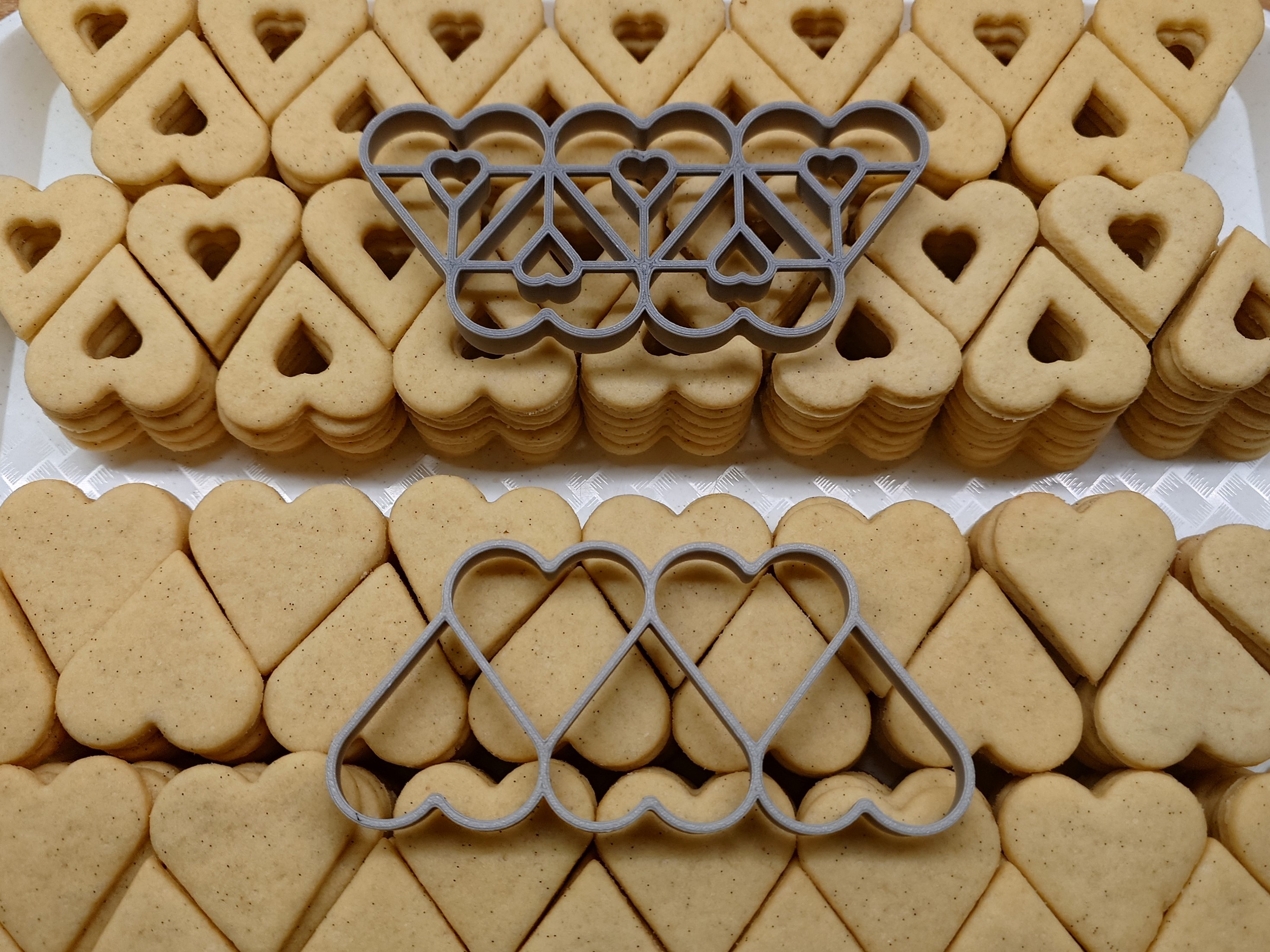 Cookie cutter set - 5 hearts