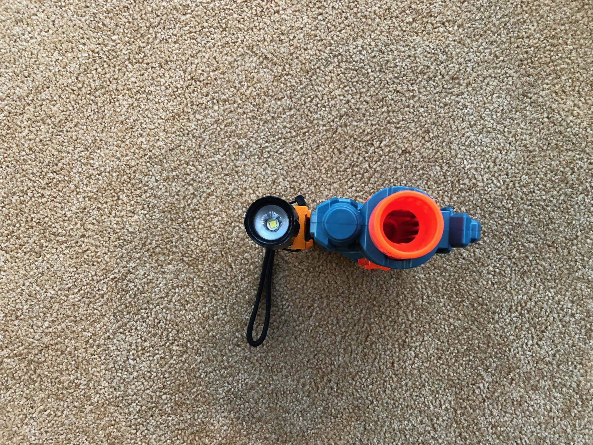 Miniatura 5 do modelo 3D Nerf flashlight holder
