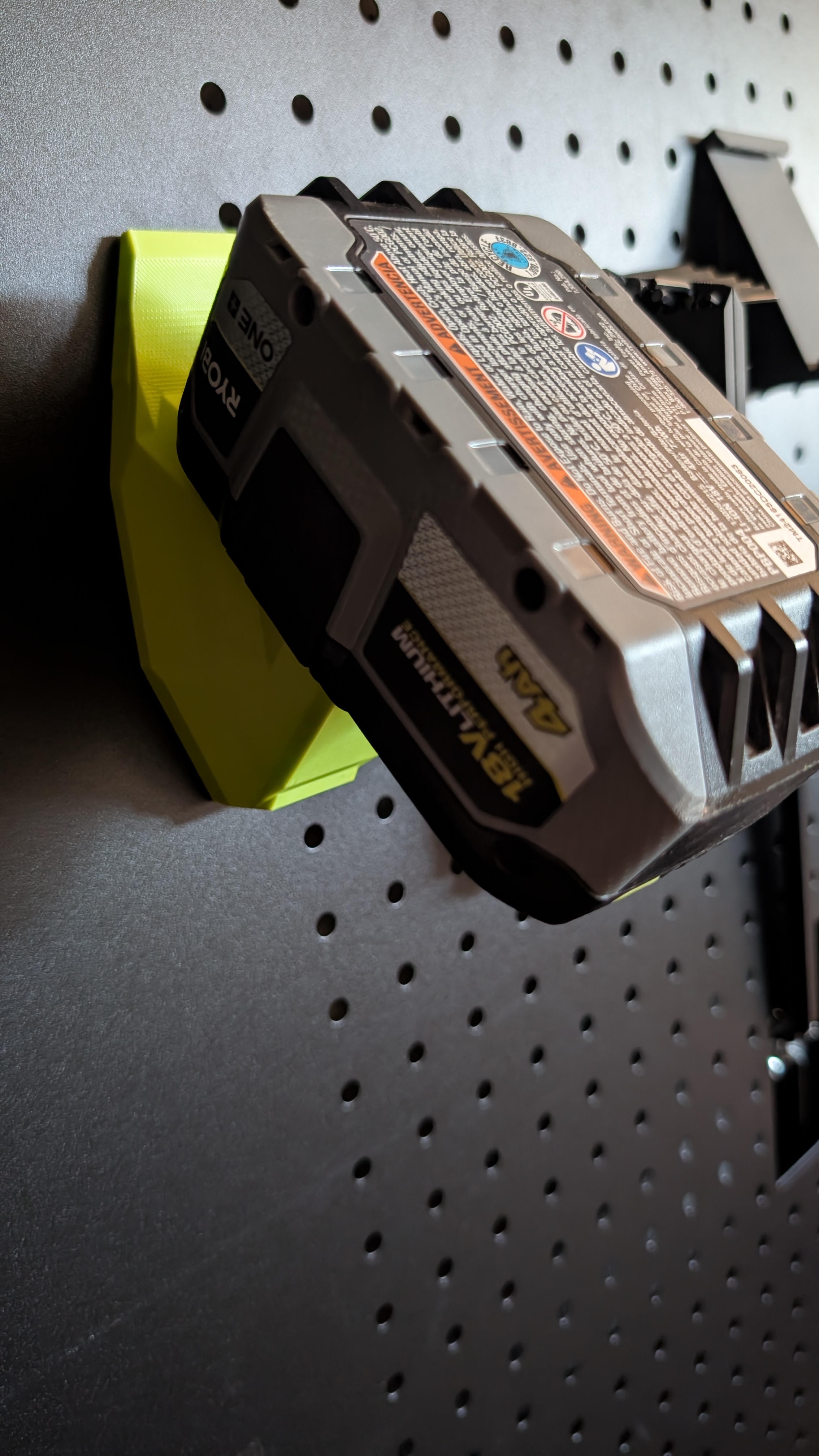 Ryobi 18v battery storage for Sy's peglock system