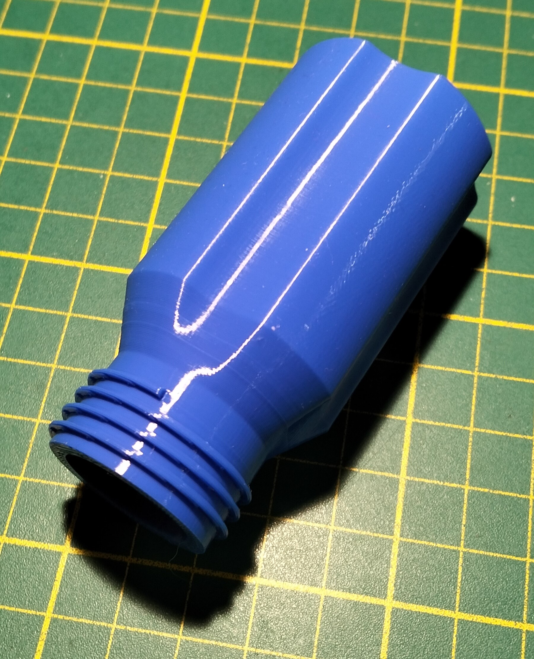Replacement bottle for toy bubble gun