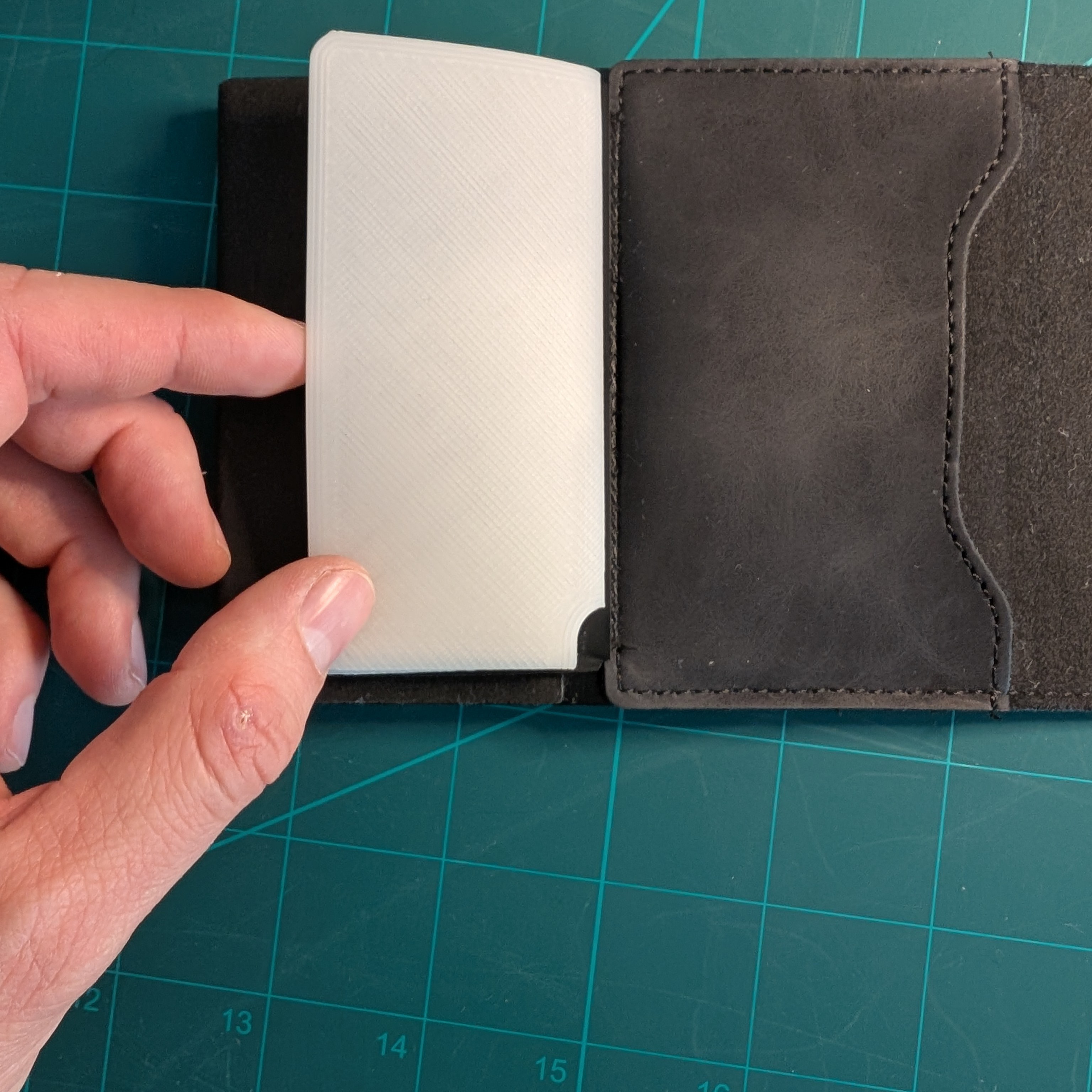DARAKO Smart / Future Wallet Replacement Bill Compartment — thumbnail 2