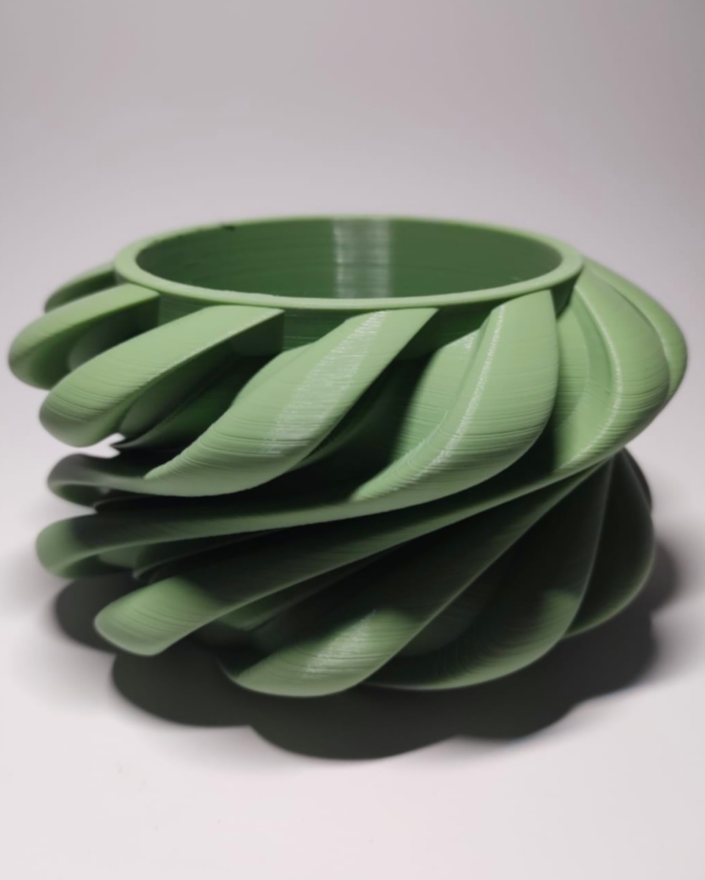 Helix Bloom Planter