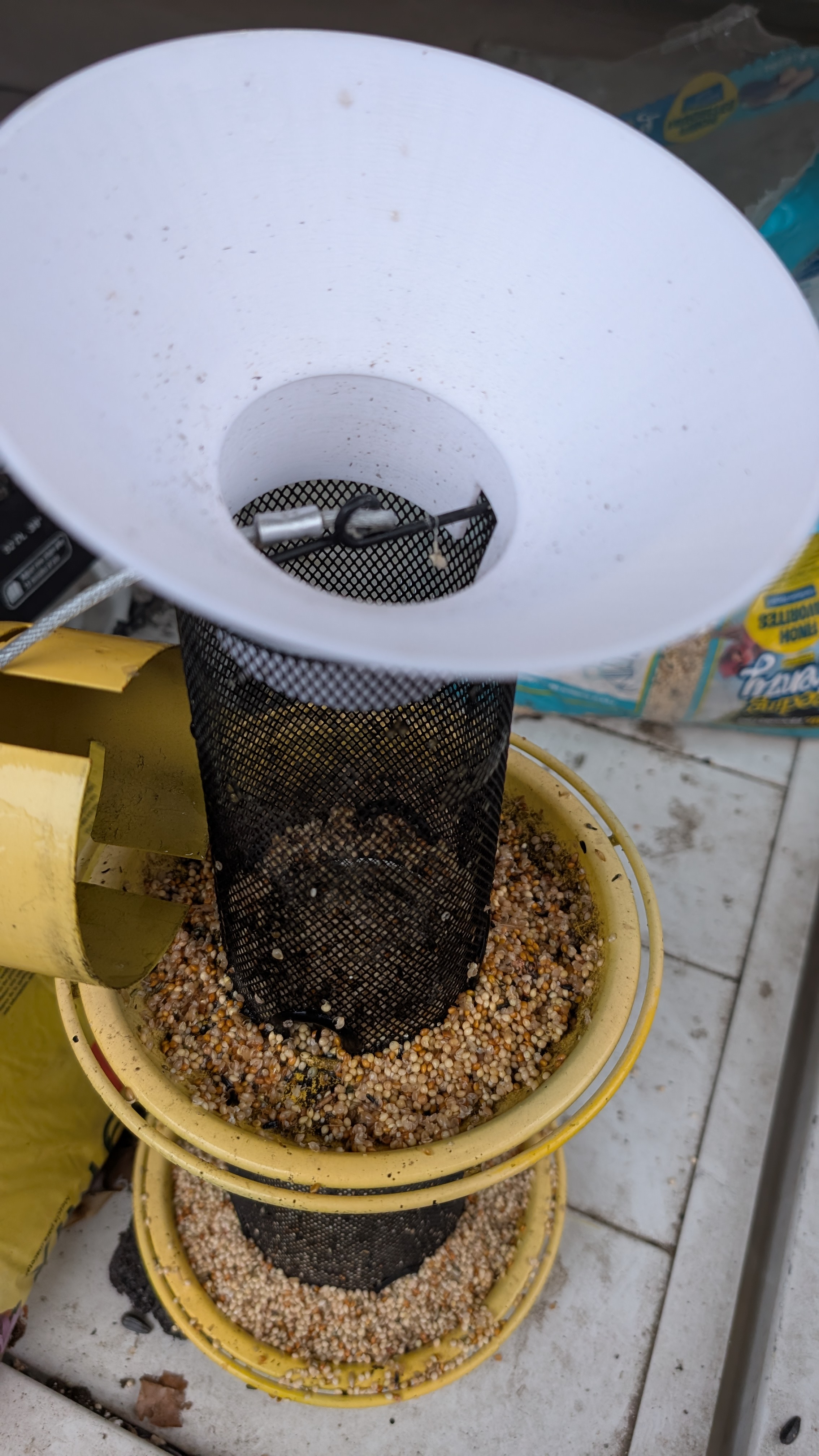 Birdfeeder funnel — miniatura 2