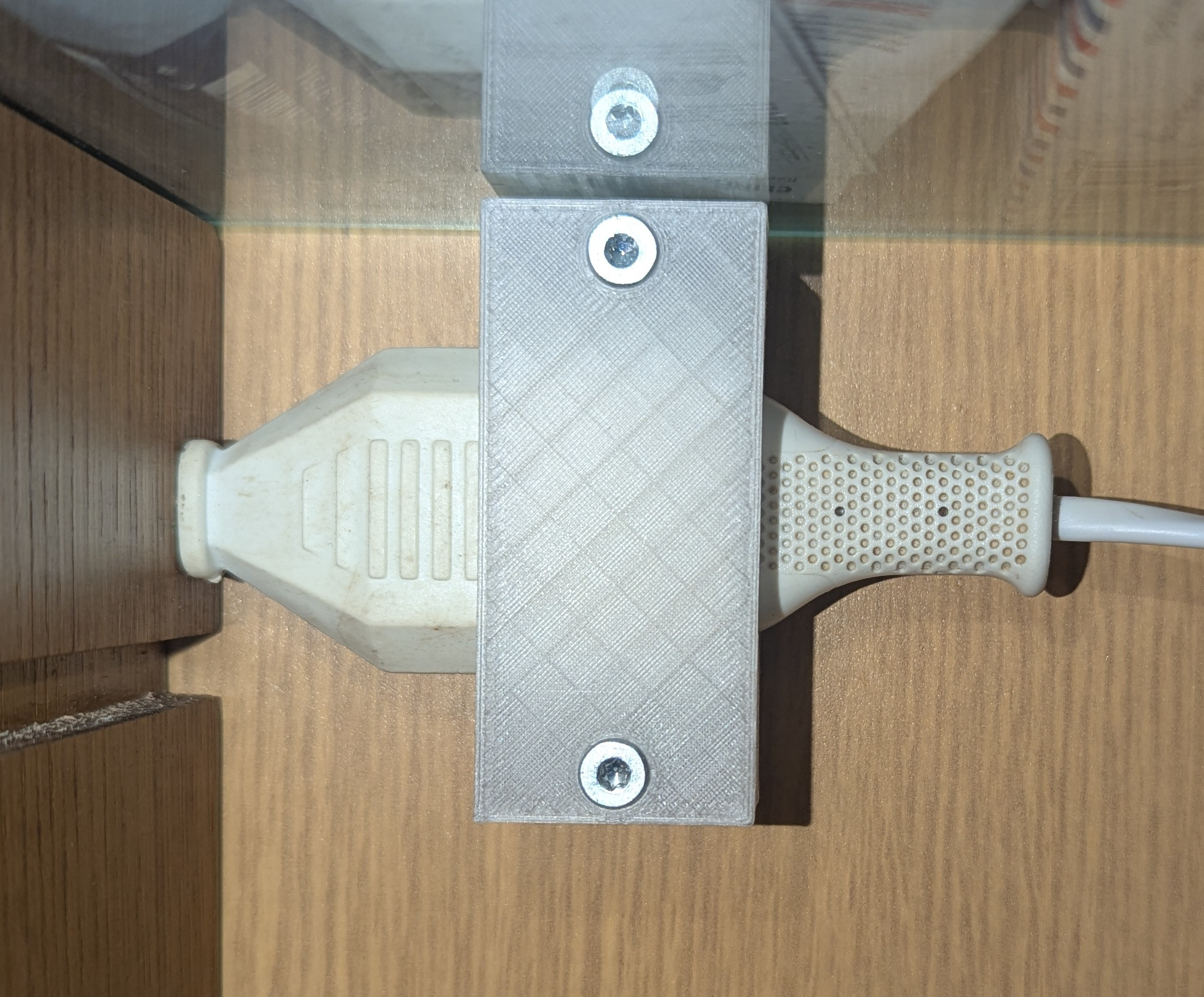 Euro plug coupling holder