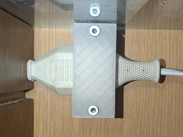 Euro plug coupling holder