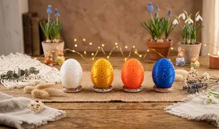 Easter decorative standing eggs