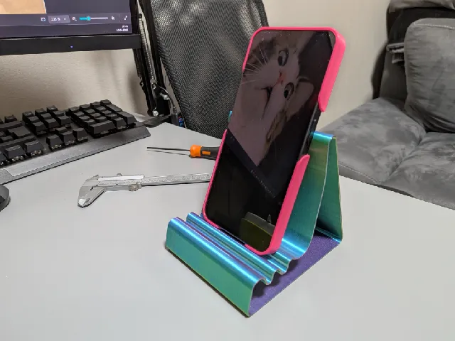 Cheap and easy phone stand
