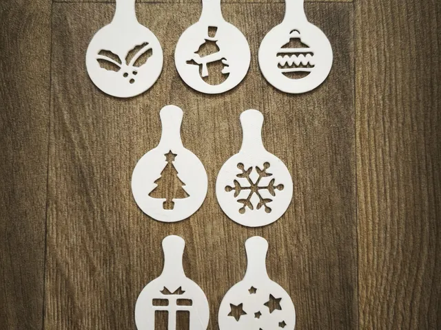 Cookie Decorating Stencil Set – Christmas Motifs