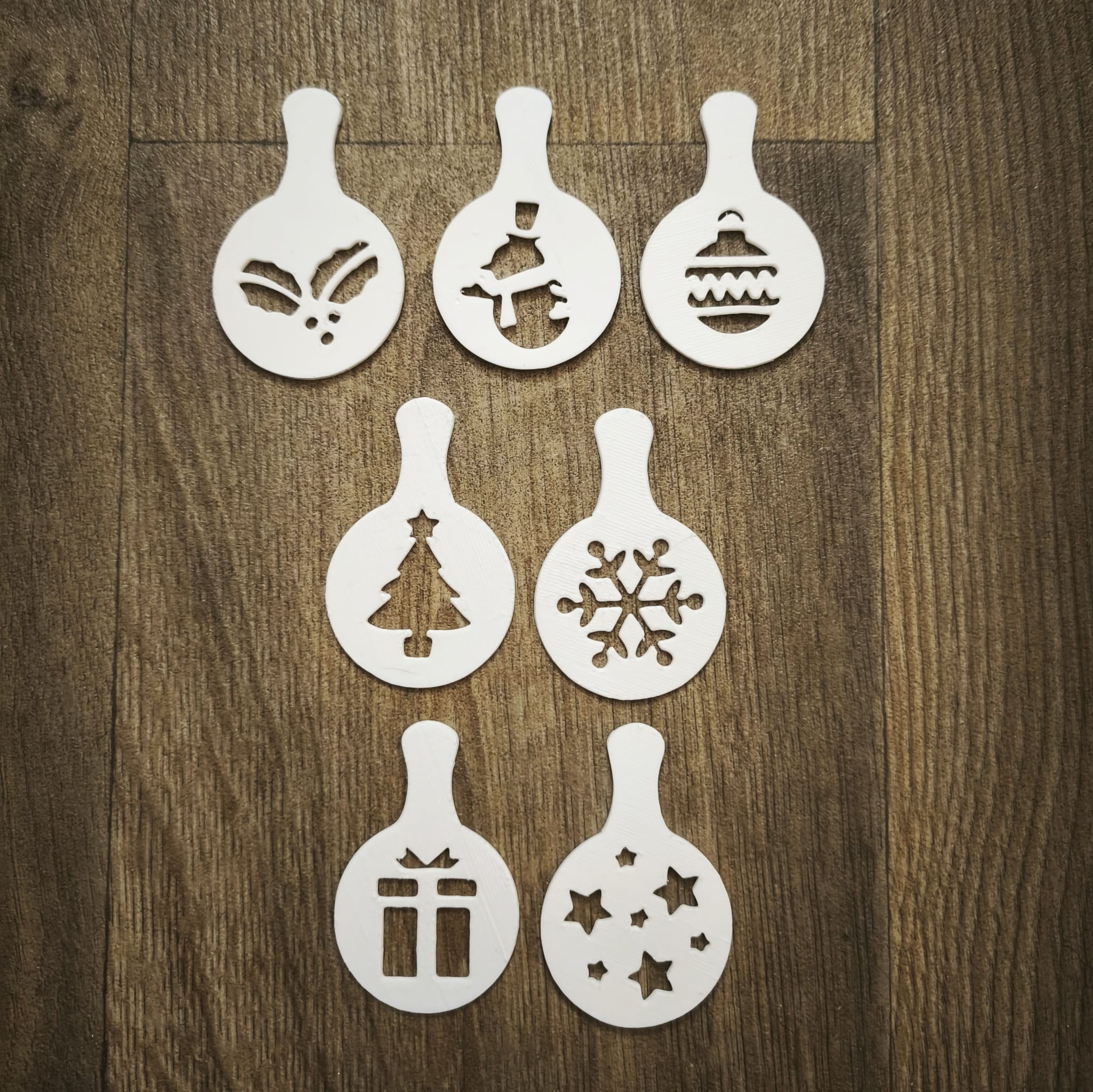 Cookie Decorating Stencil Set – Christmas Motifs