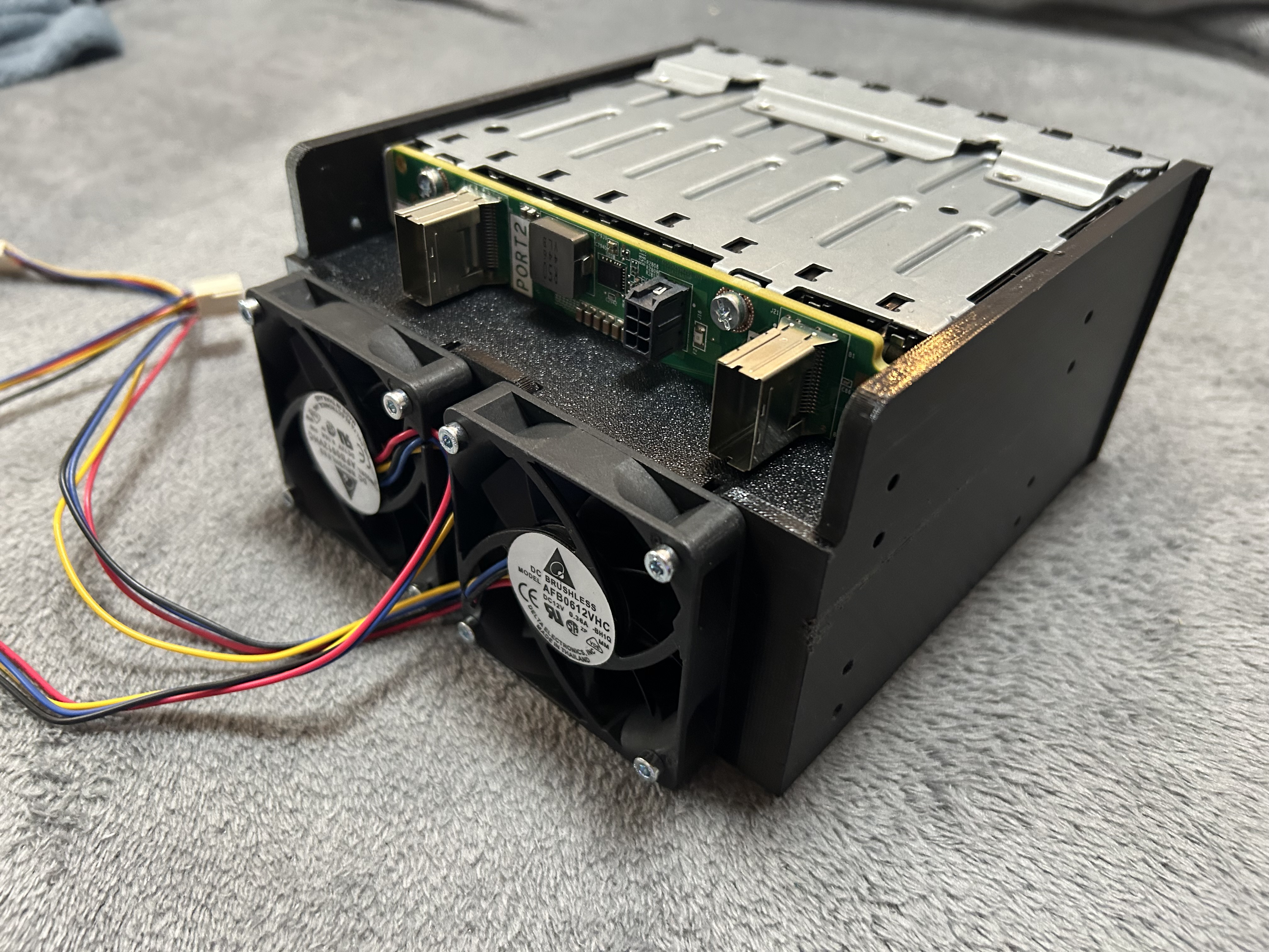 Frame for HPE Proliant server disk cage