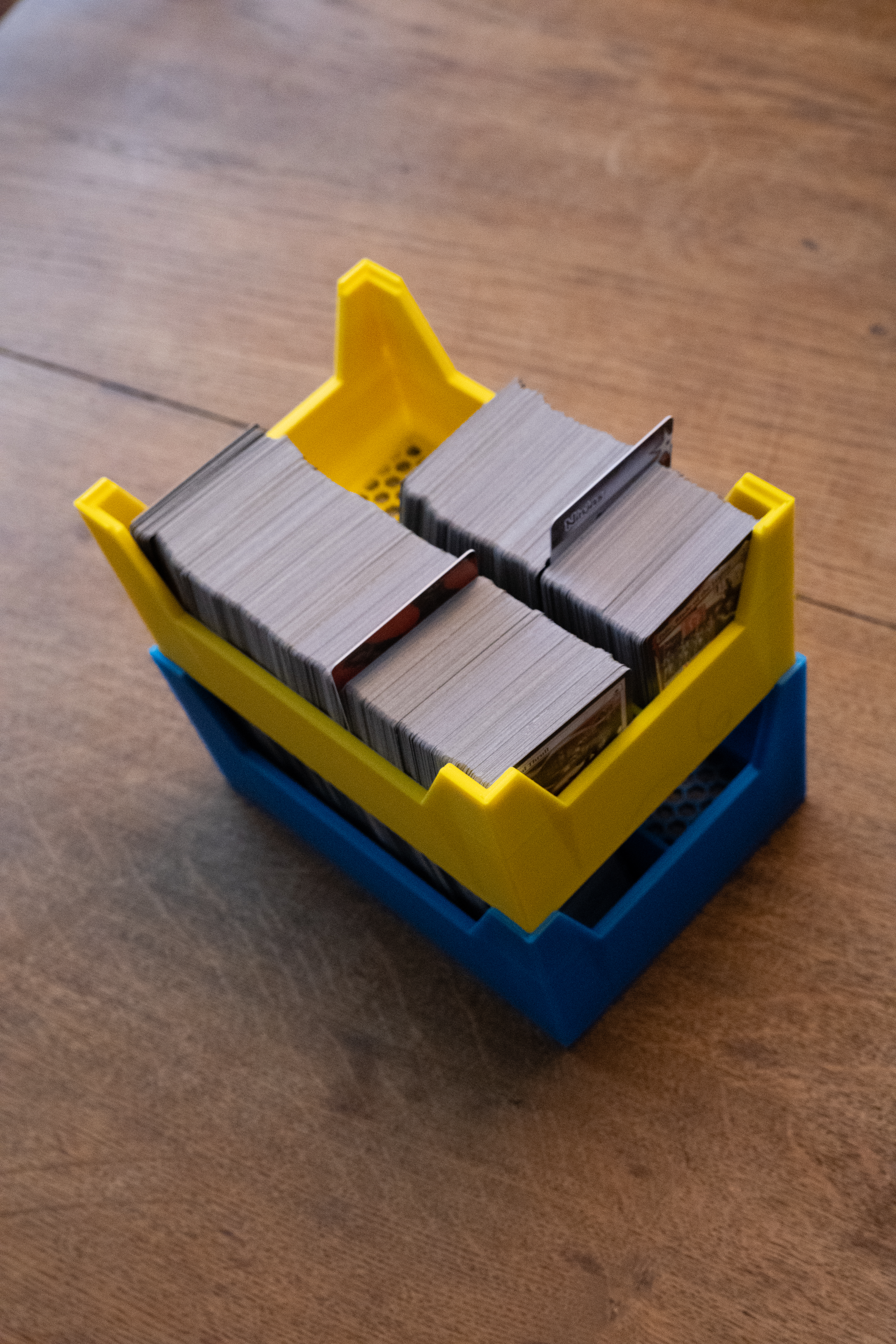 Miniatura 2 do modelo 3D Stackable MTG Card Storage Box